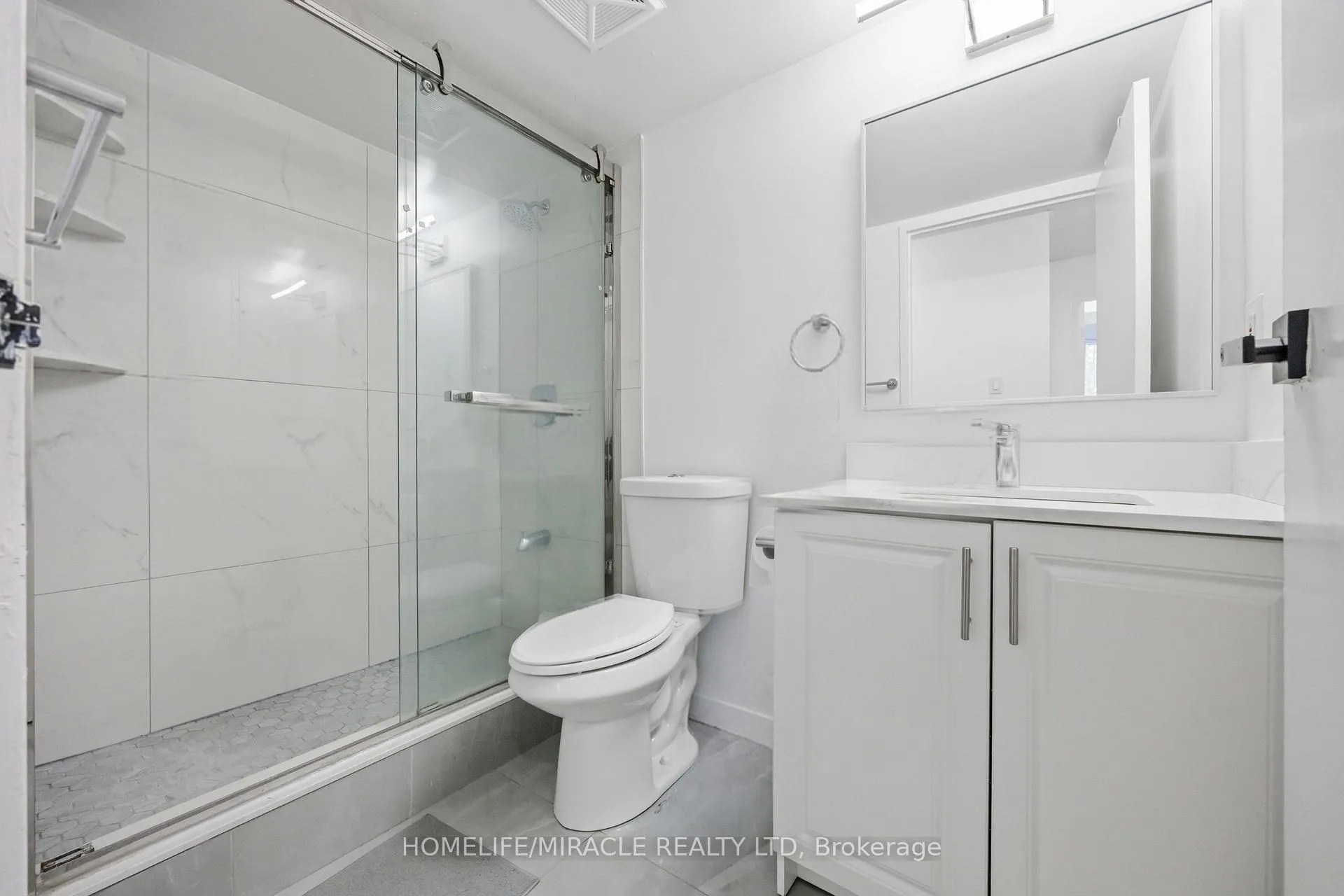 Photo 38 of Unit 405, 5 Rowntree Road, Etobicoke, Mount Olive-Silverstone-Jamestown — HOMEH