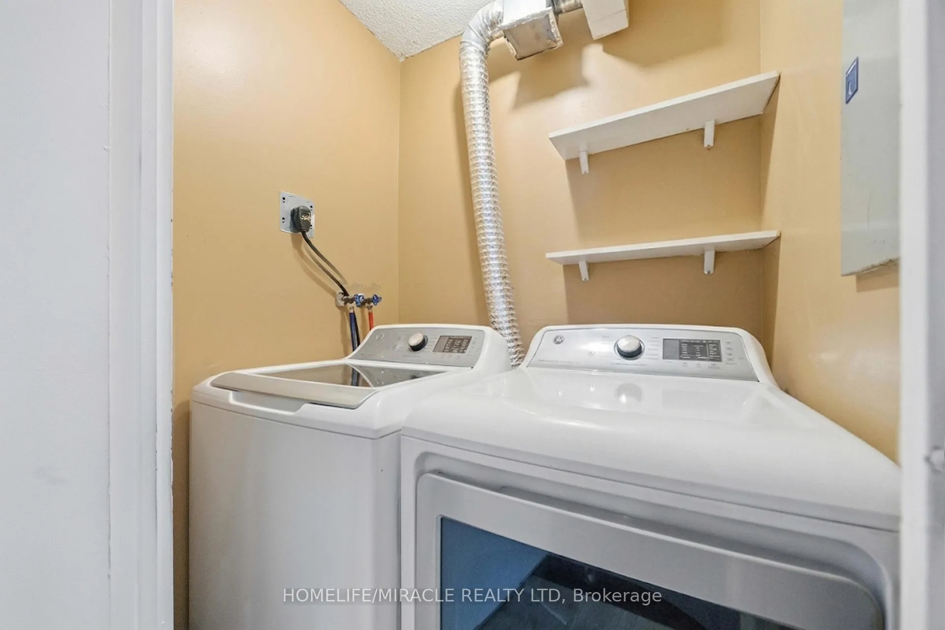 Photo 39 of Unit 405, 5 Rowntree Road, Etobicoke, Mount Olive-Silverstone-Jamestown — HOMEH