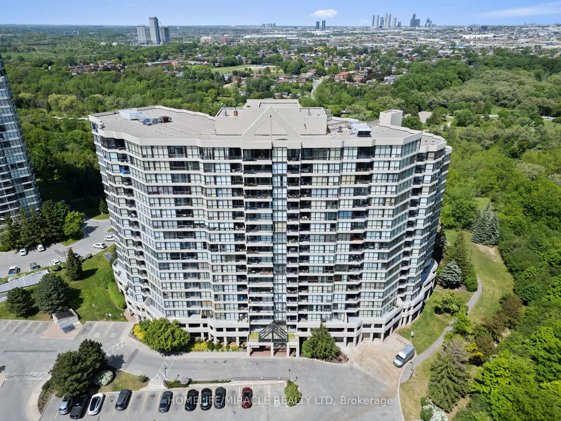 Photo 40 of Unit 405, 5 Rowntree Road, Etobicoke, Mount Olive-Silverstone-Jamestown — HOMEH