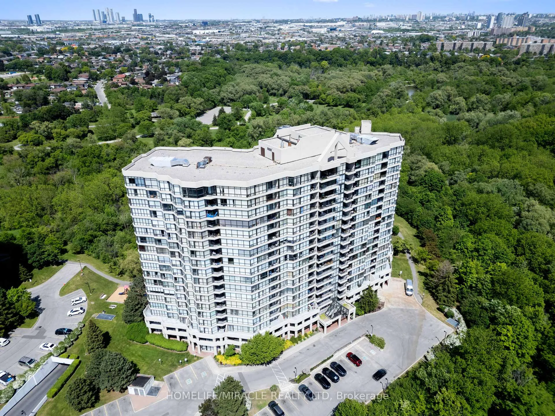 Photo 41 of Unit 405, 5 Rowntree Road, Etobicoke, Mount Olive-Silverstone-Jamestown — HOMEH