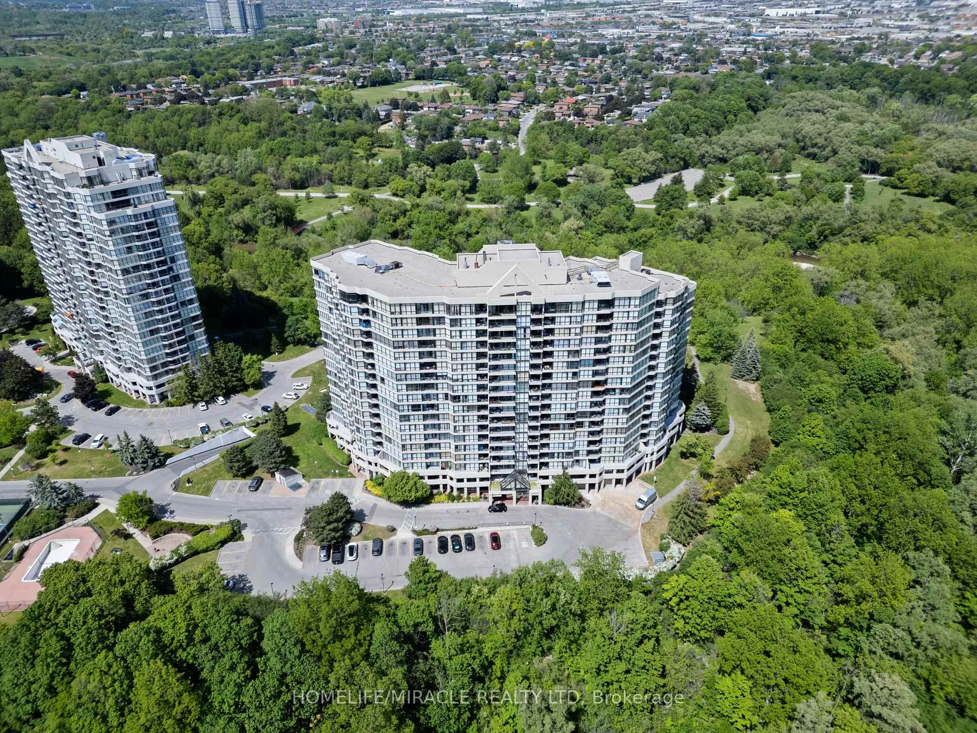 Photo 43 of Unit 405, 5 Rowntree Road, Etobicoke, Mount Olive-Silverstone-Jamestown — HOMEH