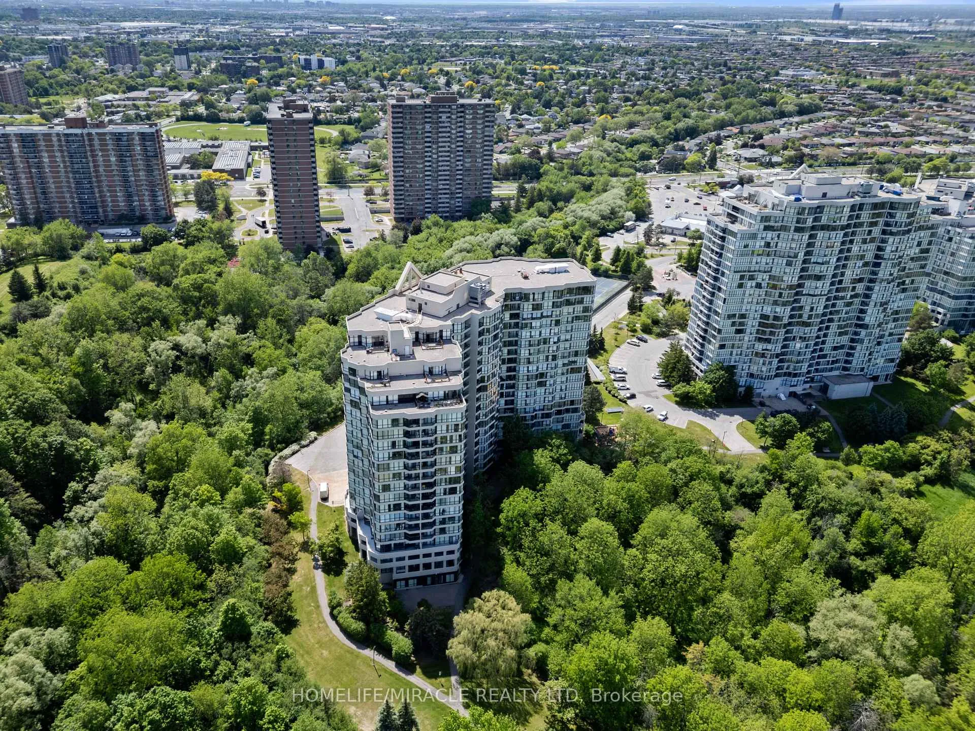 Photo 45 of Unit 405, 5 Rowntree Road, Etobicoke, Mount Olive-Silverstone-Jamestown — HOMEH