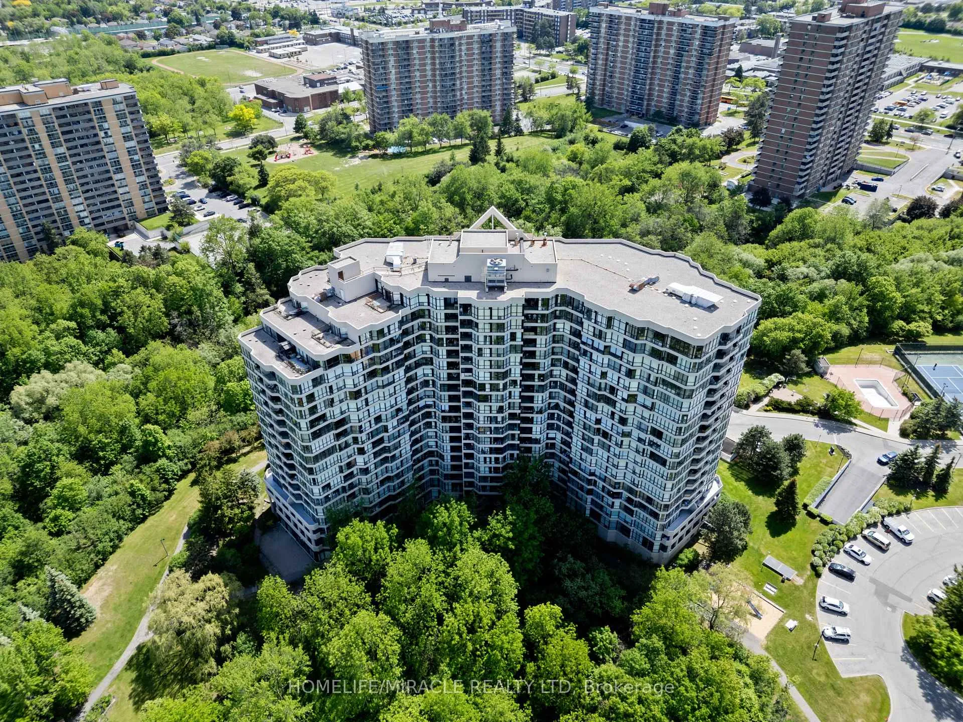 Photo 48 of Unit 405, 5 Rowntree Road, Etobicoke, Mount Olive-Silverstone-Jamestown — HOMEH