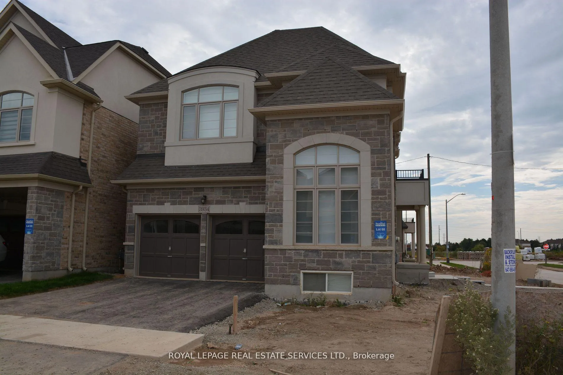Photo 2 of 3934 Koenig Road, Burlington, Alton — HOMEH