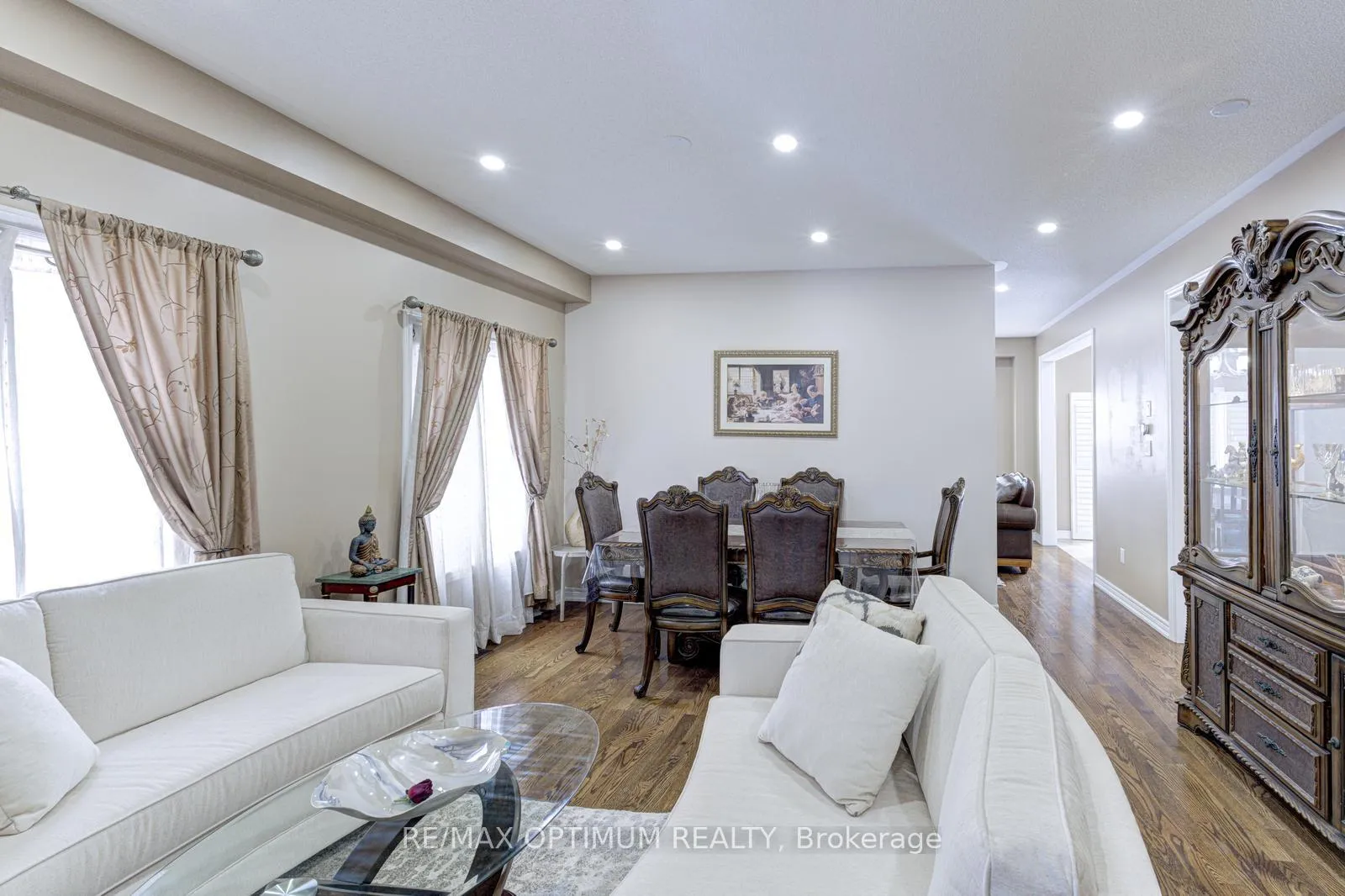 Photo 7 of 9 Ballyhaise Crescent, Brampton, Credit Valley — HOMEH