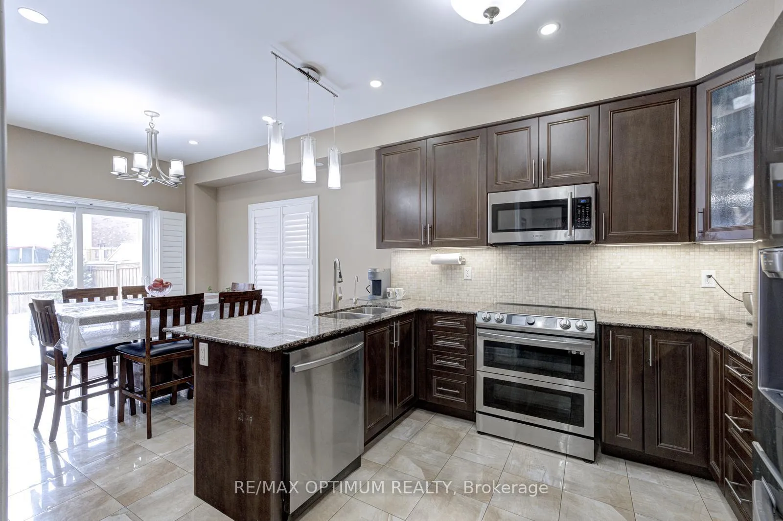 Photo 13 of 9 Ballyhaise Crescent, Brampton, Credit Valley — HOMEH