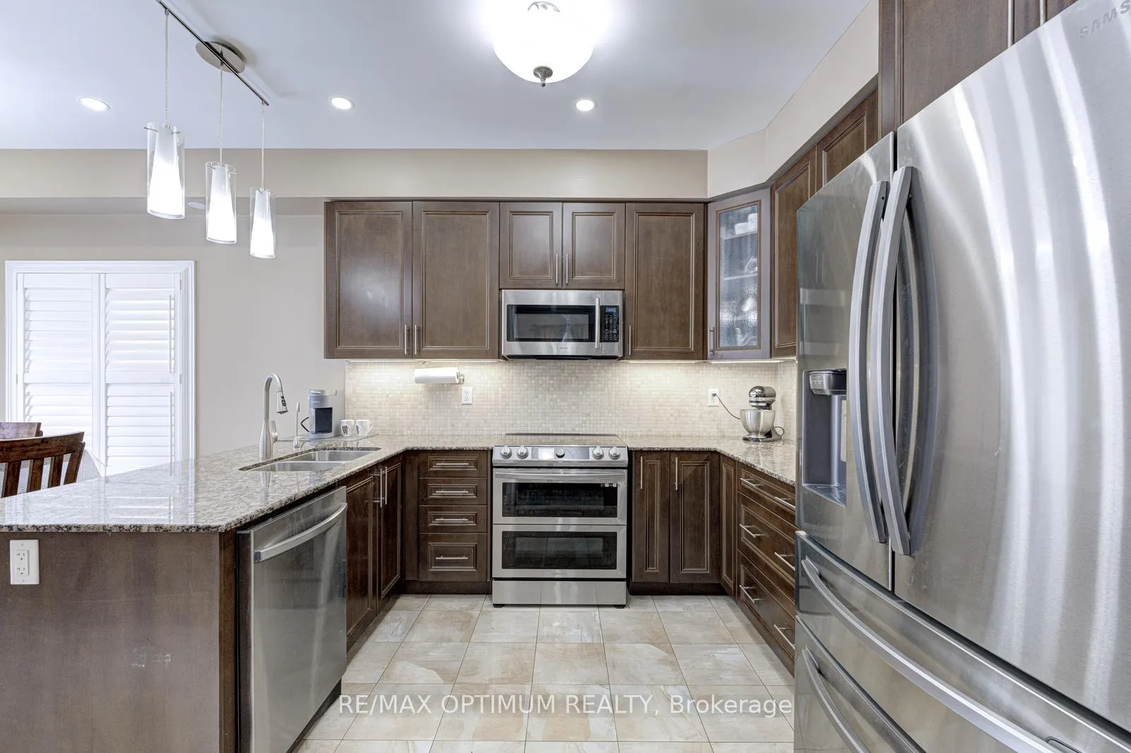 Photo 14 of 9 Ballyhaise Crescent, Brampton, Credit Valley — HOMEH