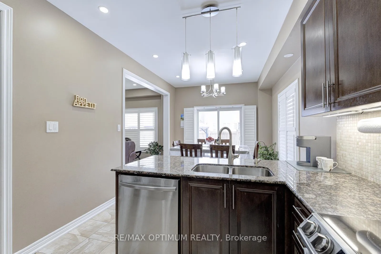 Photo 15 of 9 Ballyhaise Crescent, Brampton, Credit Valley — HOMEH