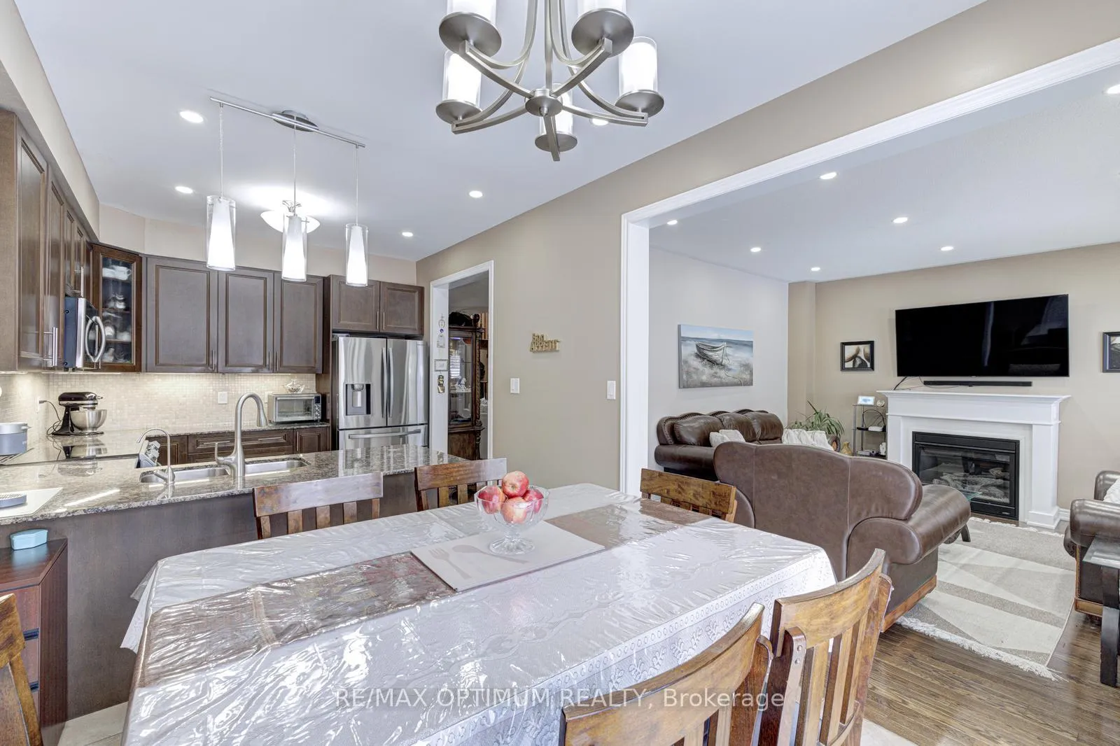 Photo 19 of 9 Ballyhaise Crescent, Brampton, Credit Valley — HOMEH