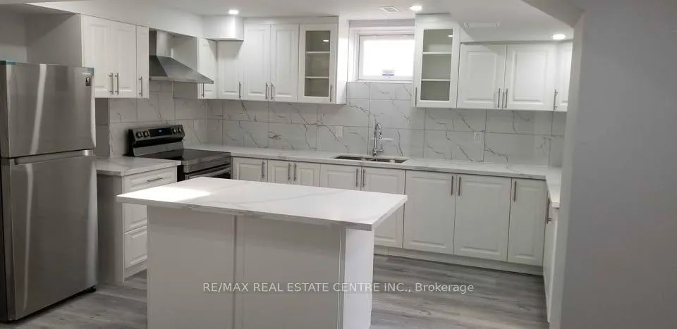 Photo 15 of Unit BSMT, 3 Upperlinks Drive, Brampton, Bram East — HOMEH