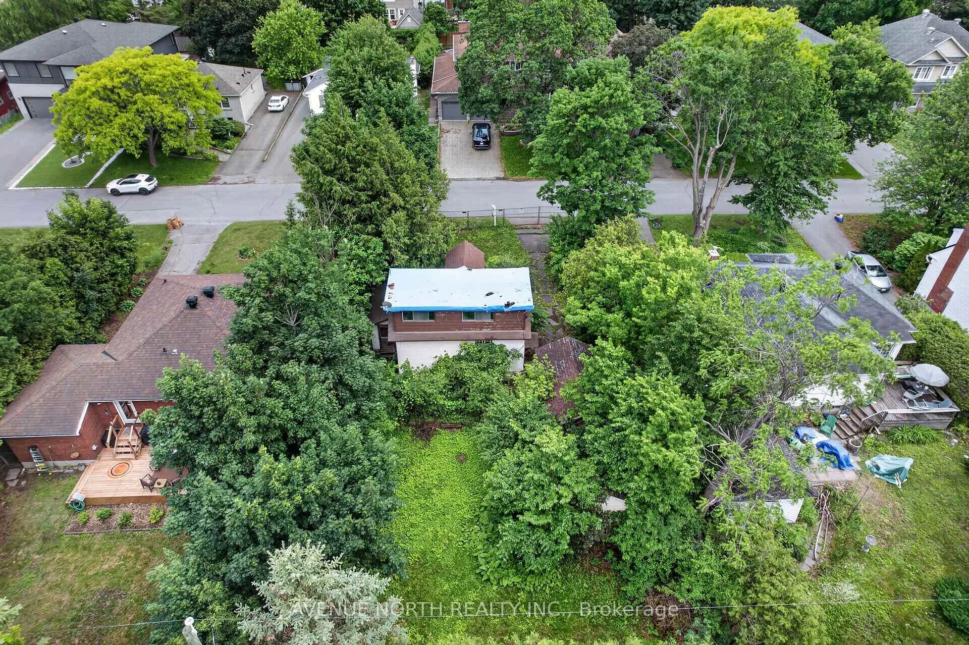 Photo 10 of 305 Mountbatten Avenue, Ottawa, Alta Vista/Faircrest Heights — HOMEH