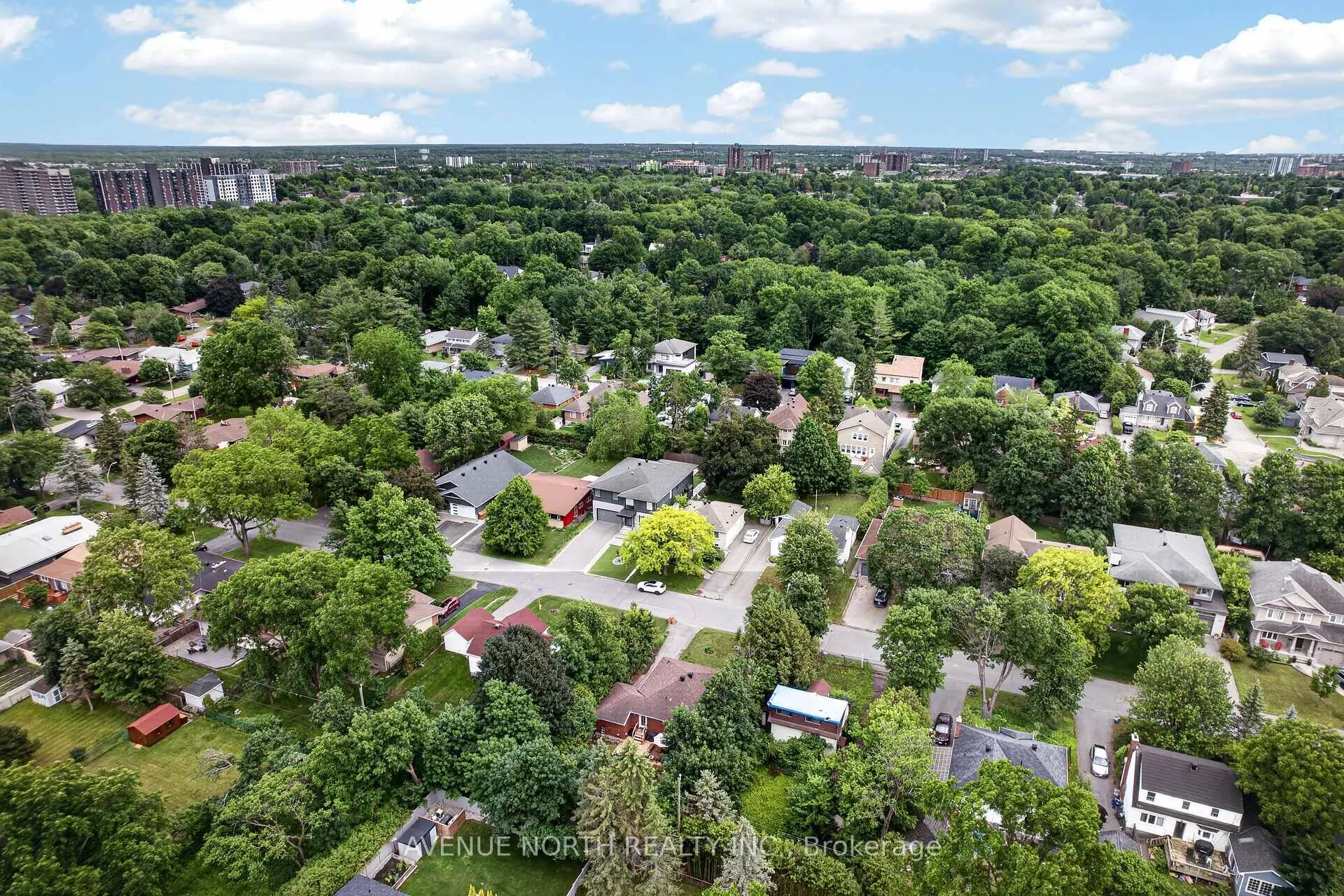Photo 11 of 305 Mountbatten Avenue, Ottawa, Alta Vista/Faircrest Heights — HOMEH