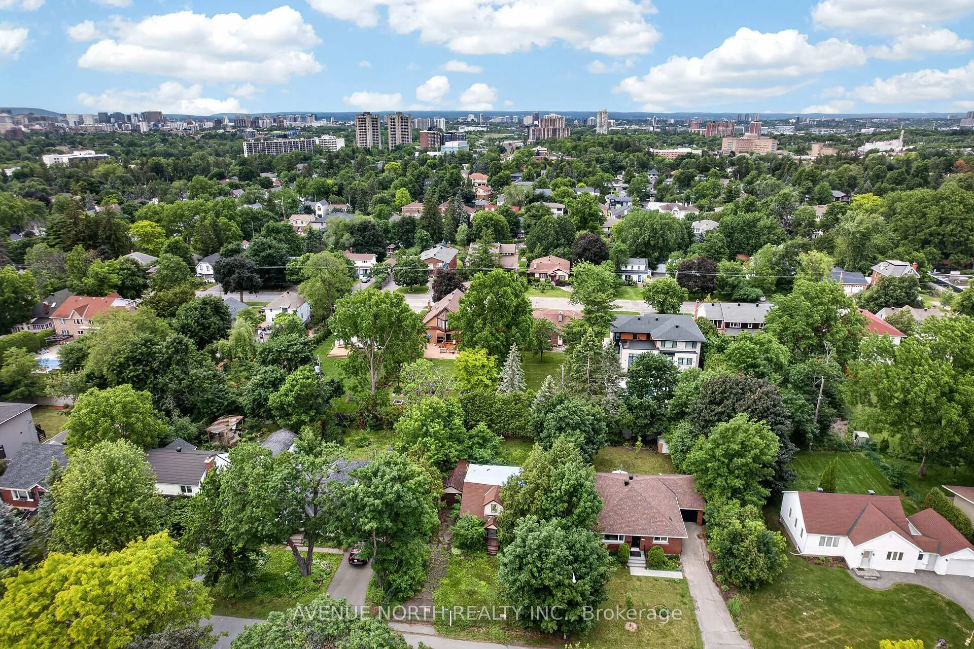 Photo 12 of 305 Mountbatten Avenue, Ottawa, Alta Vista/Faircrest Heights — HOMEH