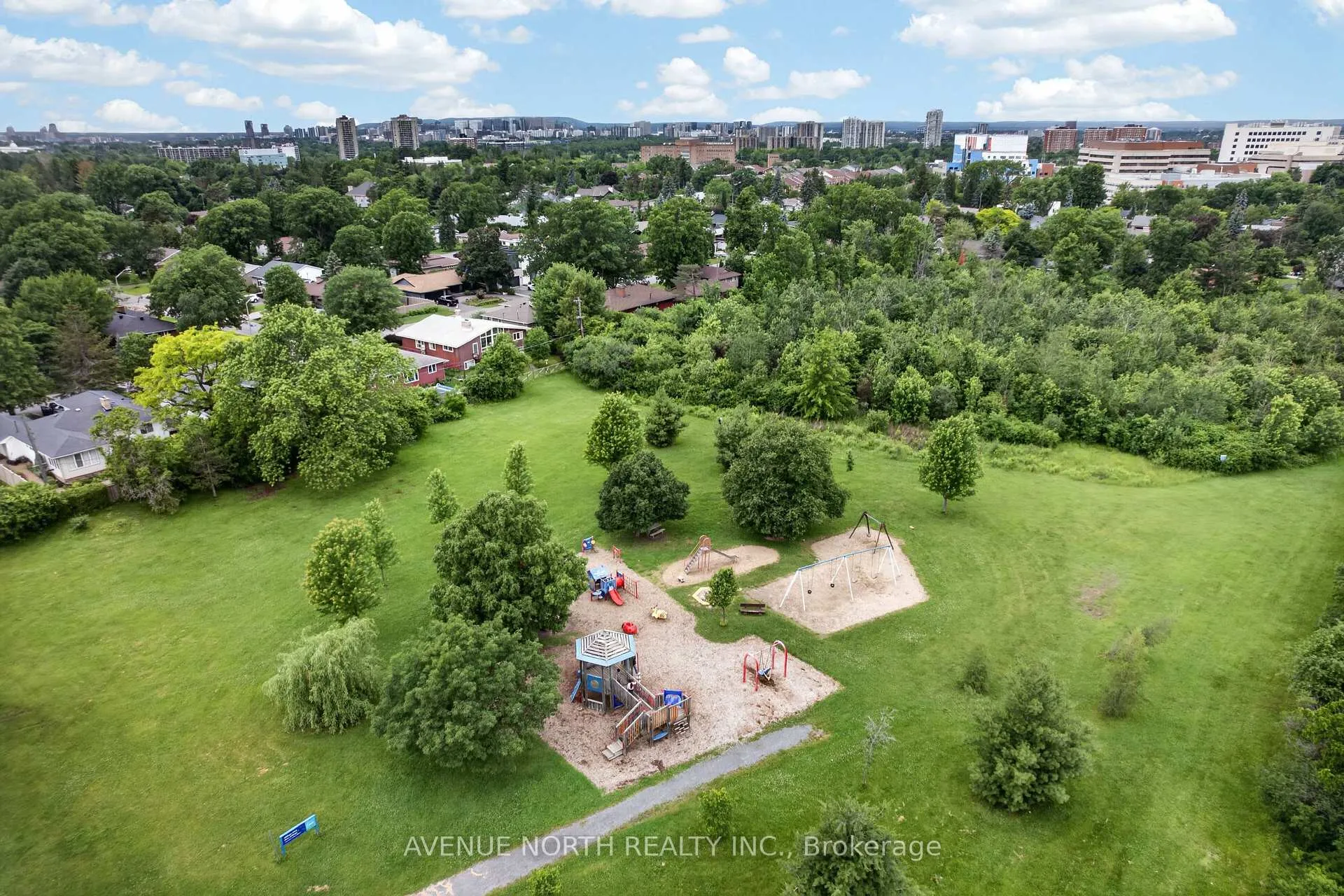 Photo 28 of 305 Mountbatten Avenue, Ottawa, Alta Vista/Faircrest Heights — HOMEH