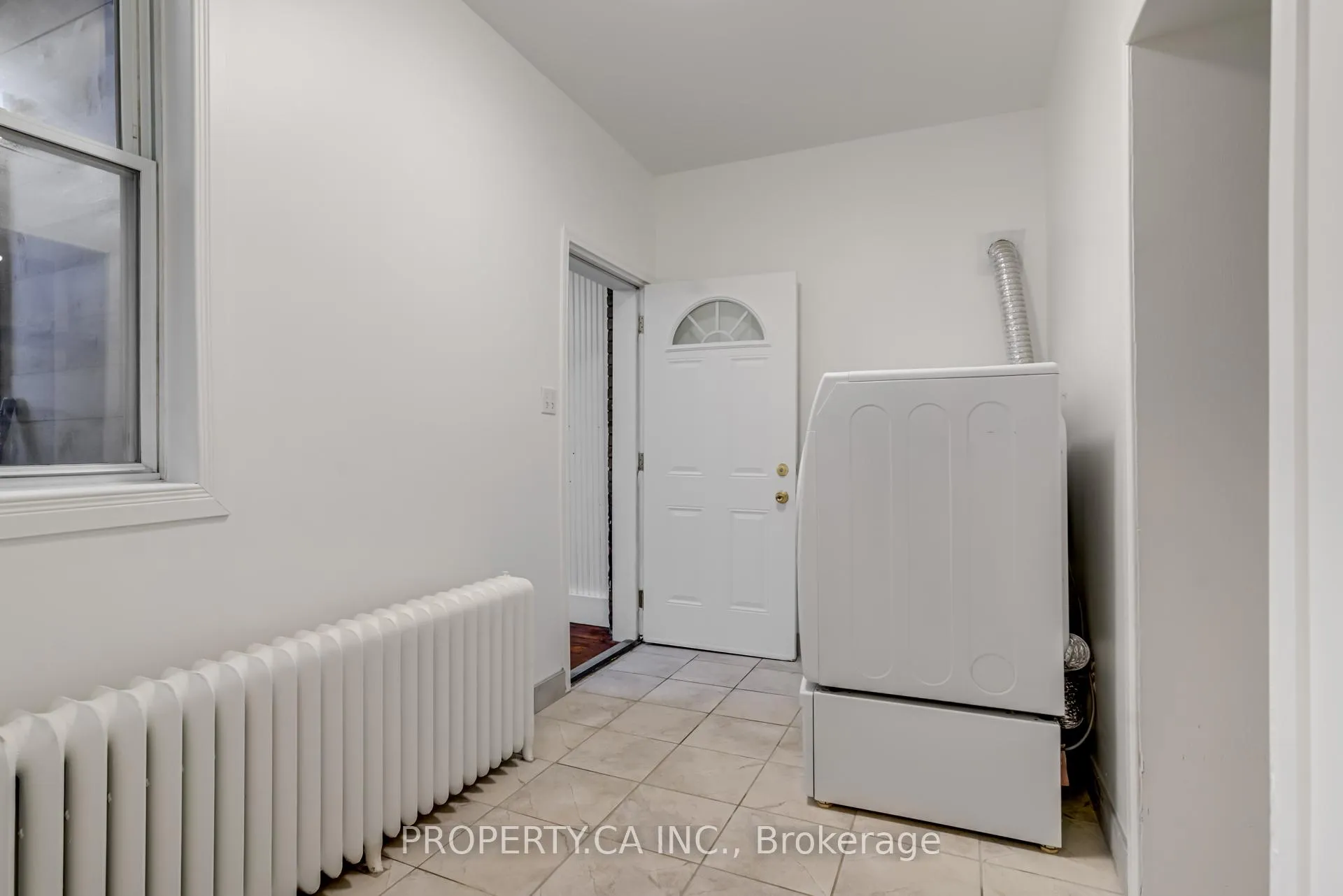 Photo 12 of Unit Unit #1, 136 Ontario Avenue, Hamilton, Stinson — HOMEH