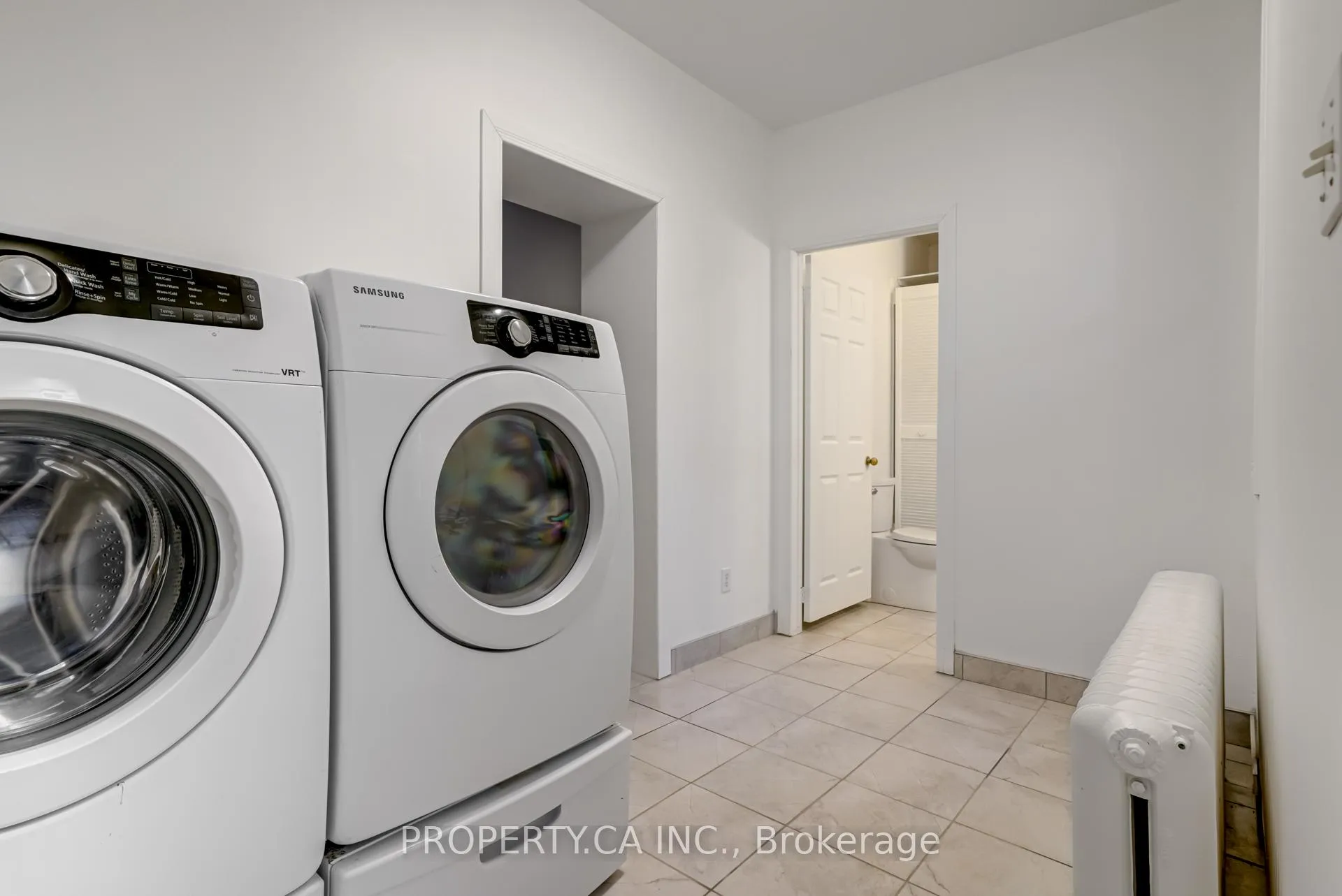 Photo 13 of Unit Unit #1, 136 Ontario Avenue, Hamilton, Stinson — HOMEH