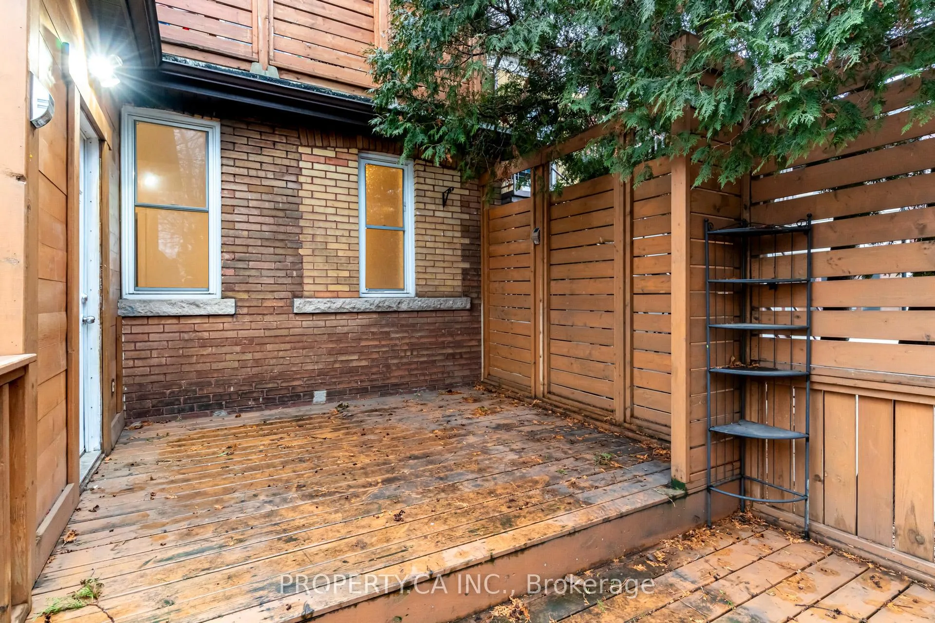 Photo 20 of Unit Unit #1, 136 Ontario Avenue, Hamilton, Stinson — HOMEH
