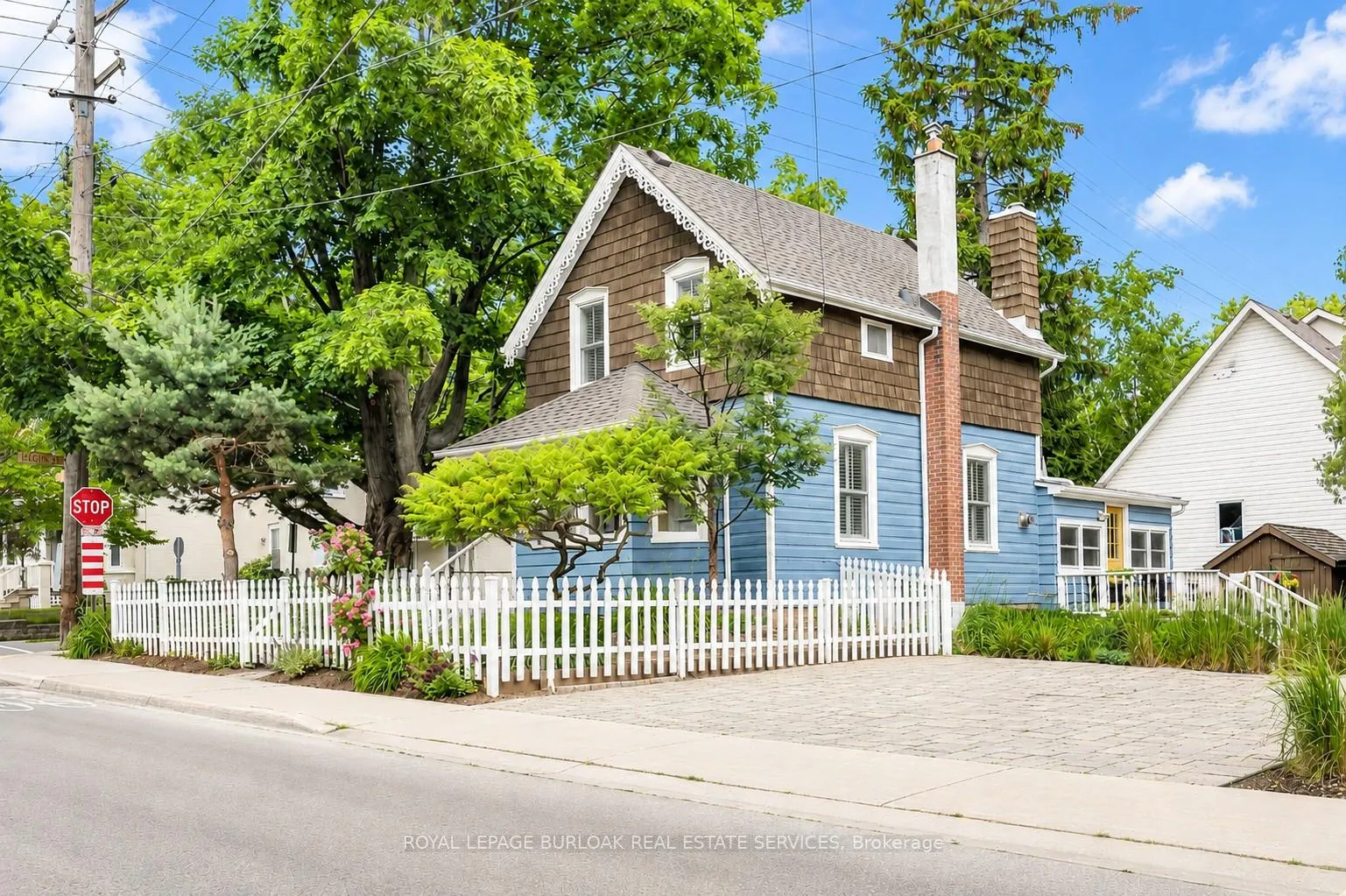 Photo 2 of 455 Nelson Avenue, Burlington, Brant — HOMEH