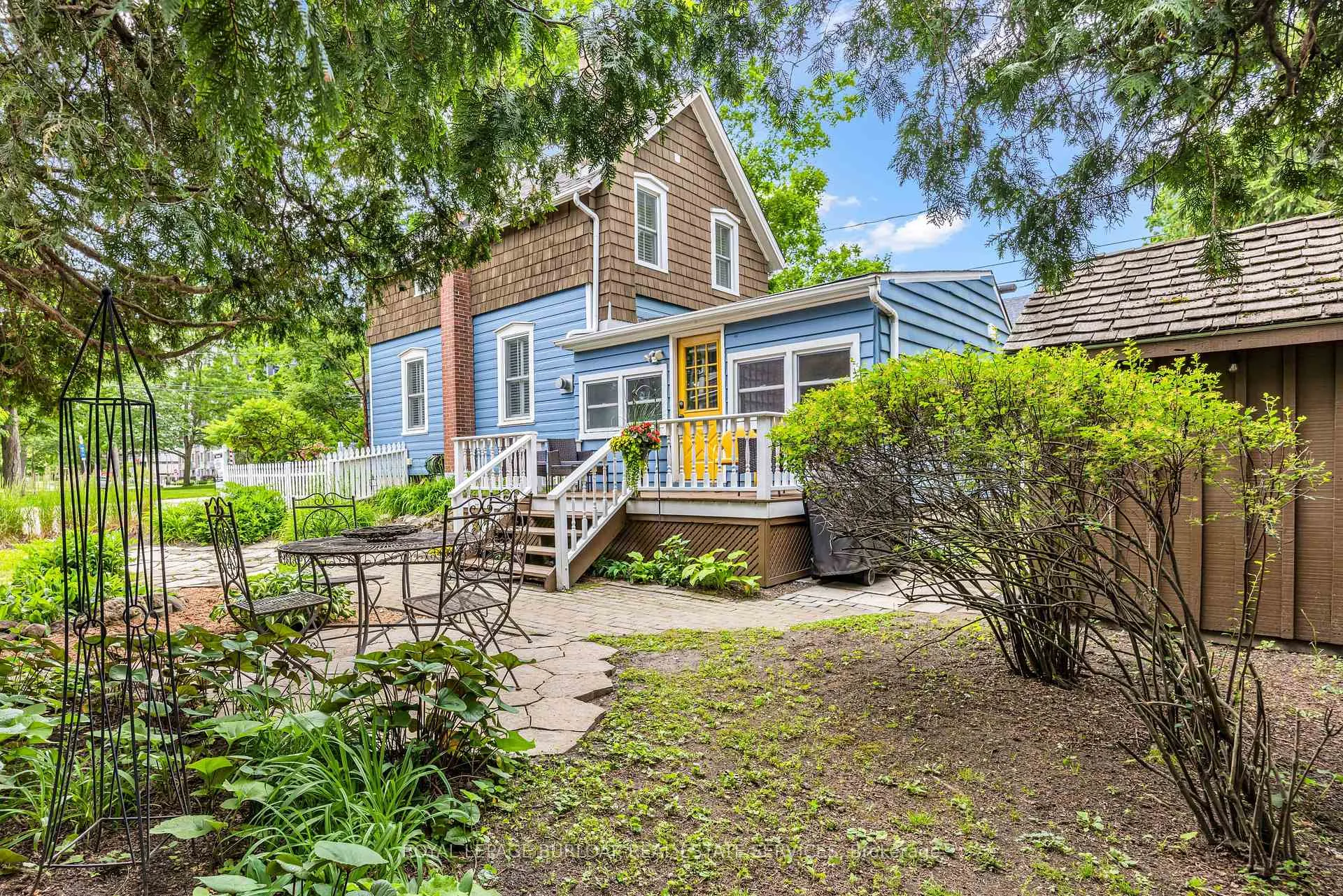 Photo 5 of 455 Nelson Avenue, Burlington, Brant — HOMEH