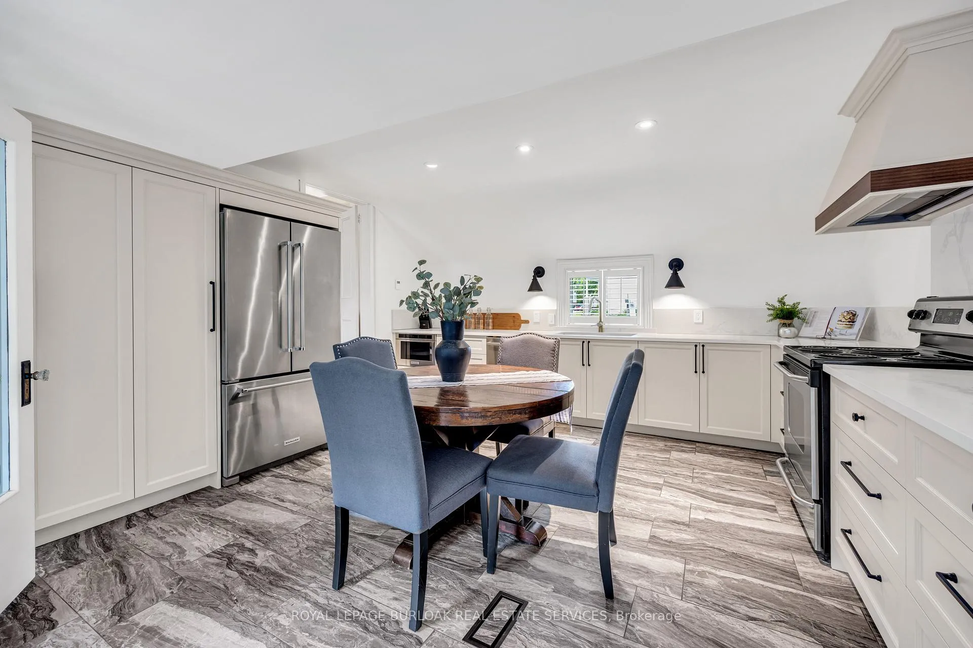 Photo 16 of 455 Nelson Avenue, Burlington, Brant — HOMEH