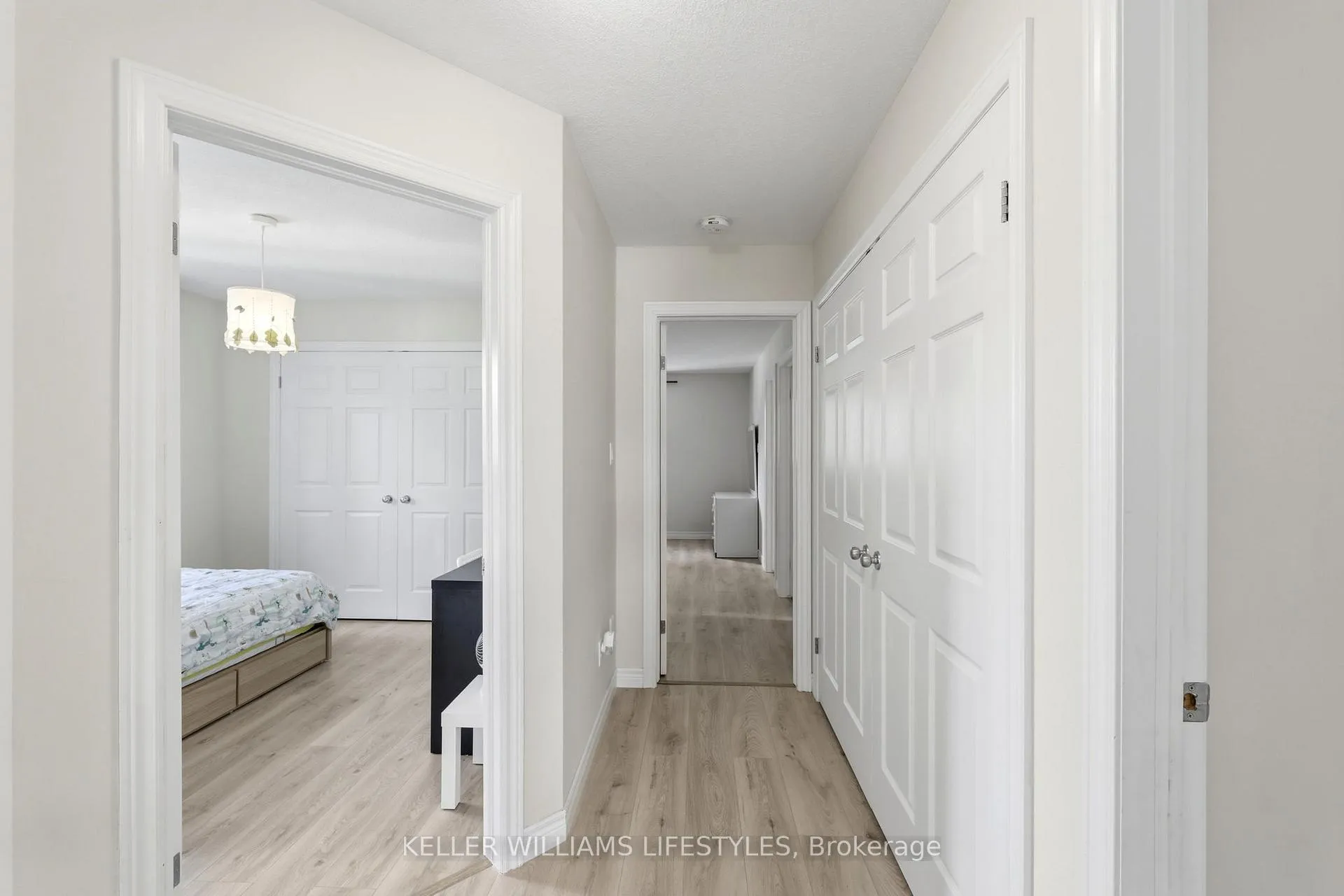 Photo 16 of 1127 Foxhunt Road, London, North S — HOMEH
