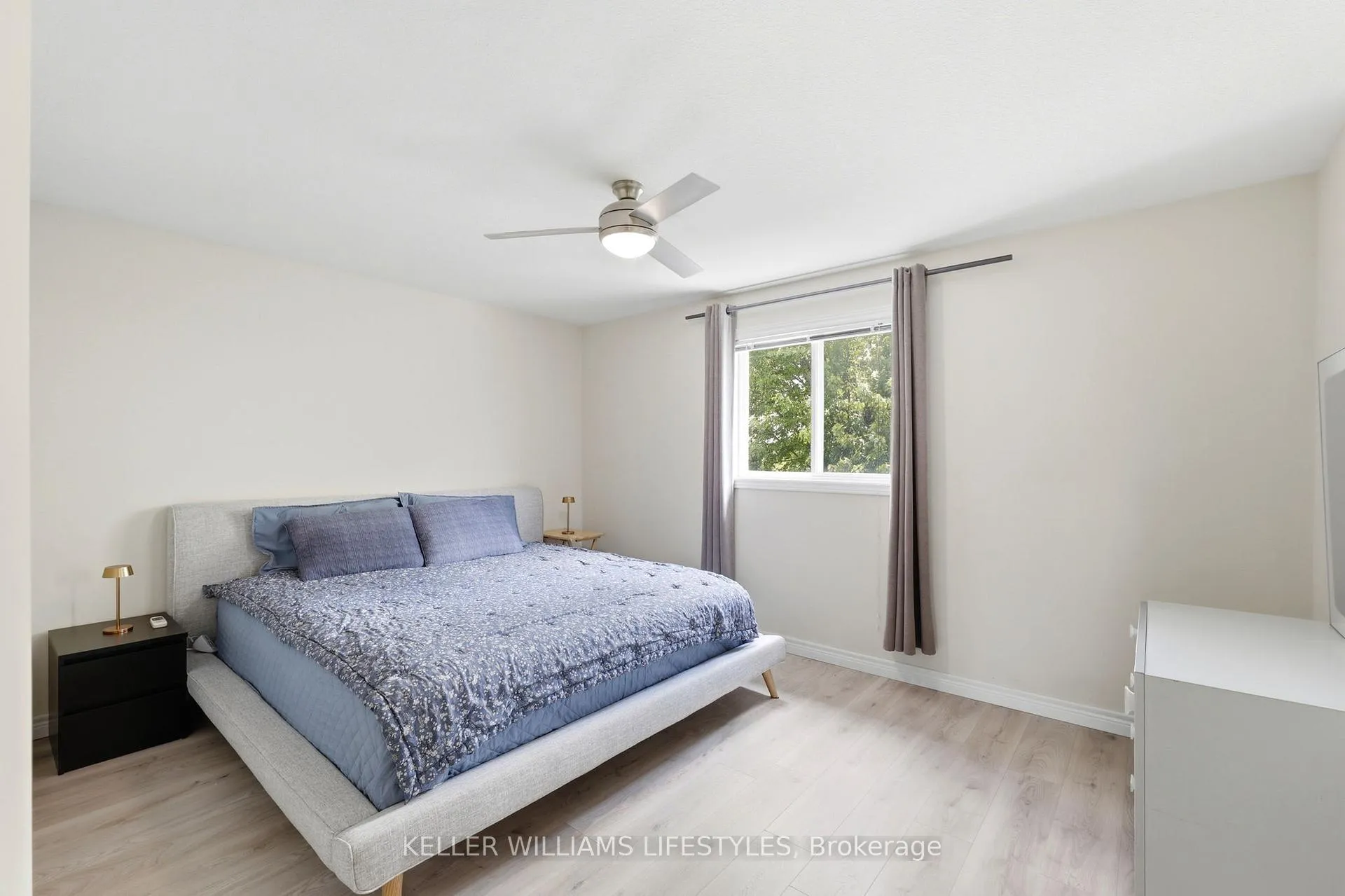 Photo 17 of 1127 Foxhunt Road, London, North S — HOMEH