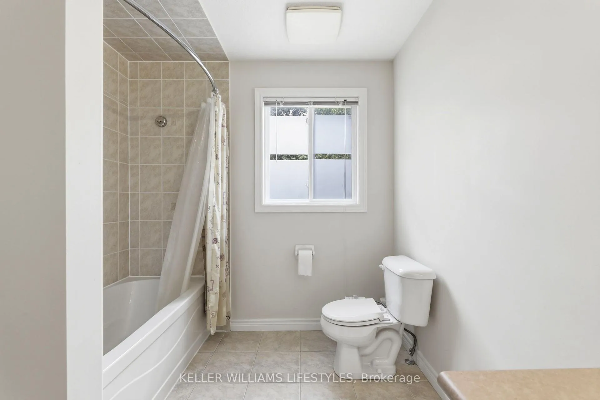 Photo 21 of 1127 Foxhunt Road, London, North S — HOMEH