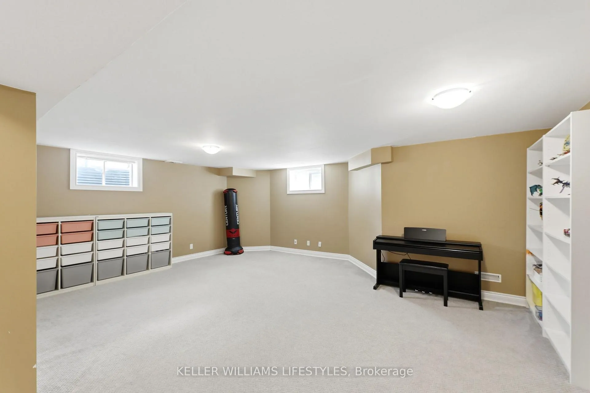 Photo 32 of 1127 Foxhunt Road, London, North S — HOMEH