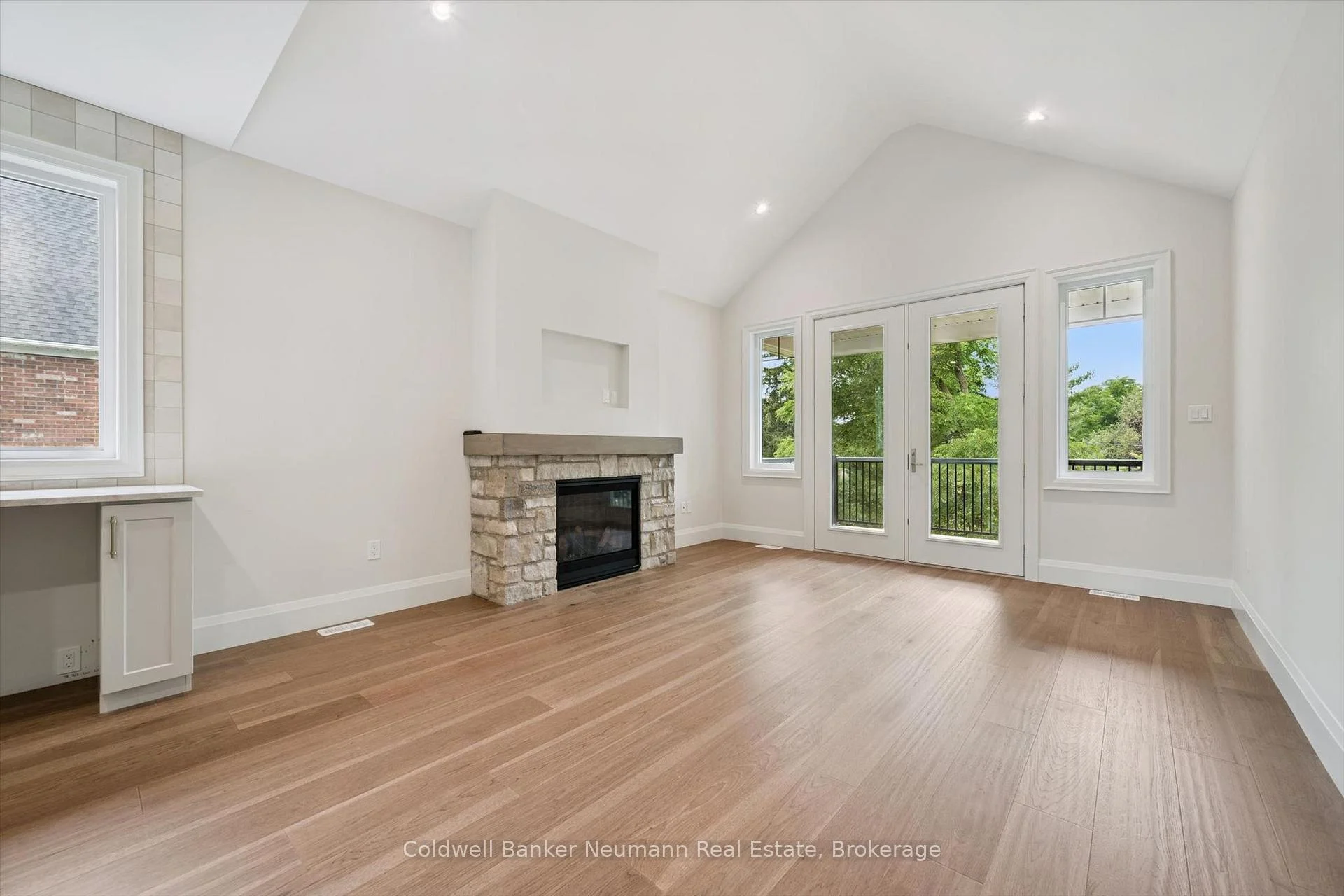 Photo 6 of 18 Driscoll Street, Centre Wellington, Rural Centre Wellington East — HOMEH