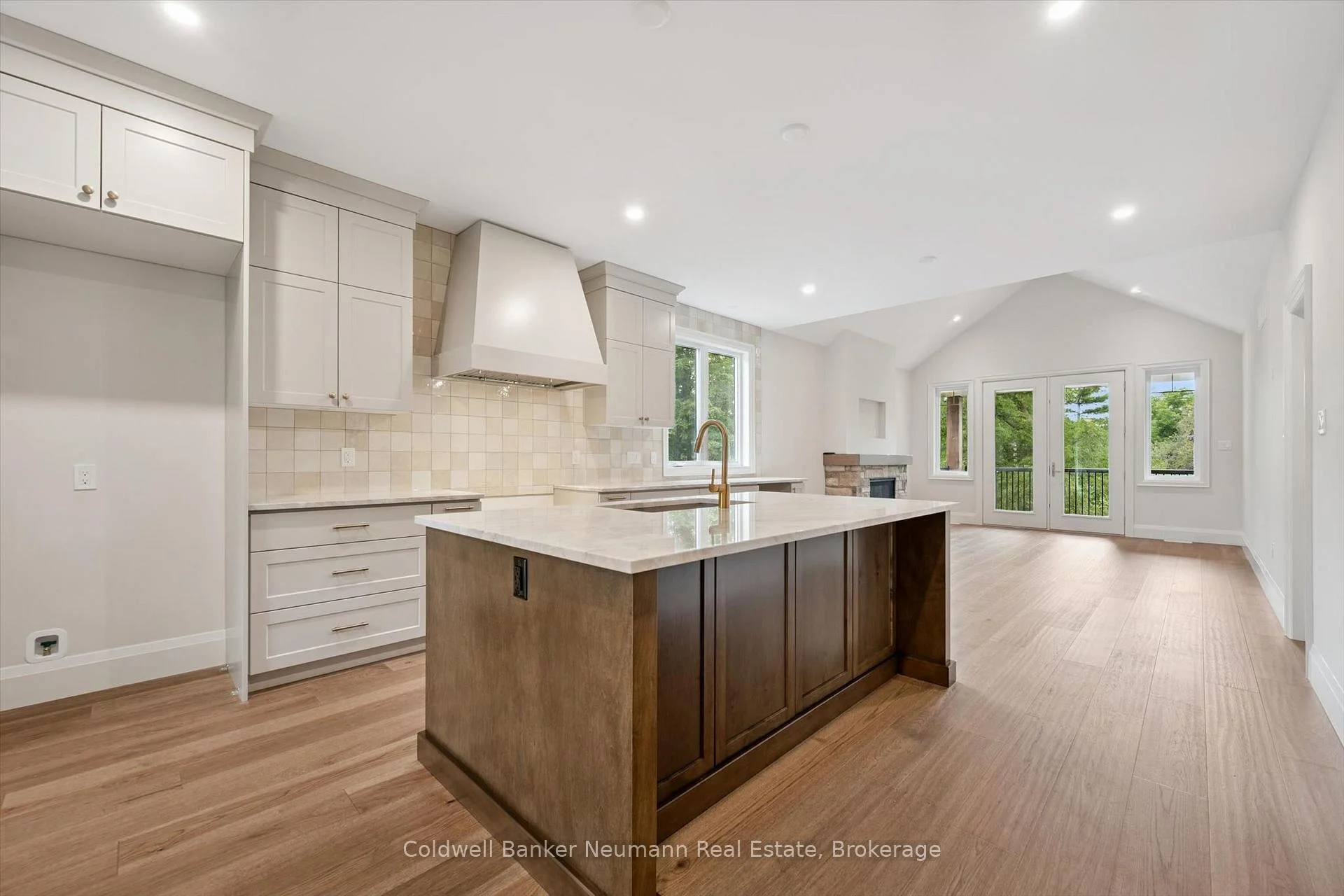 Photo 4 of 18 Driscoll Street, Centre Wellington, Rural Centre Wellington East — HOMEH