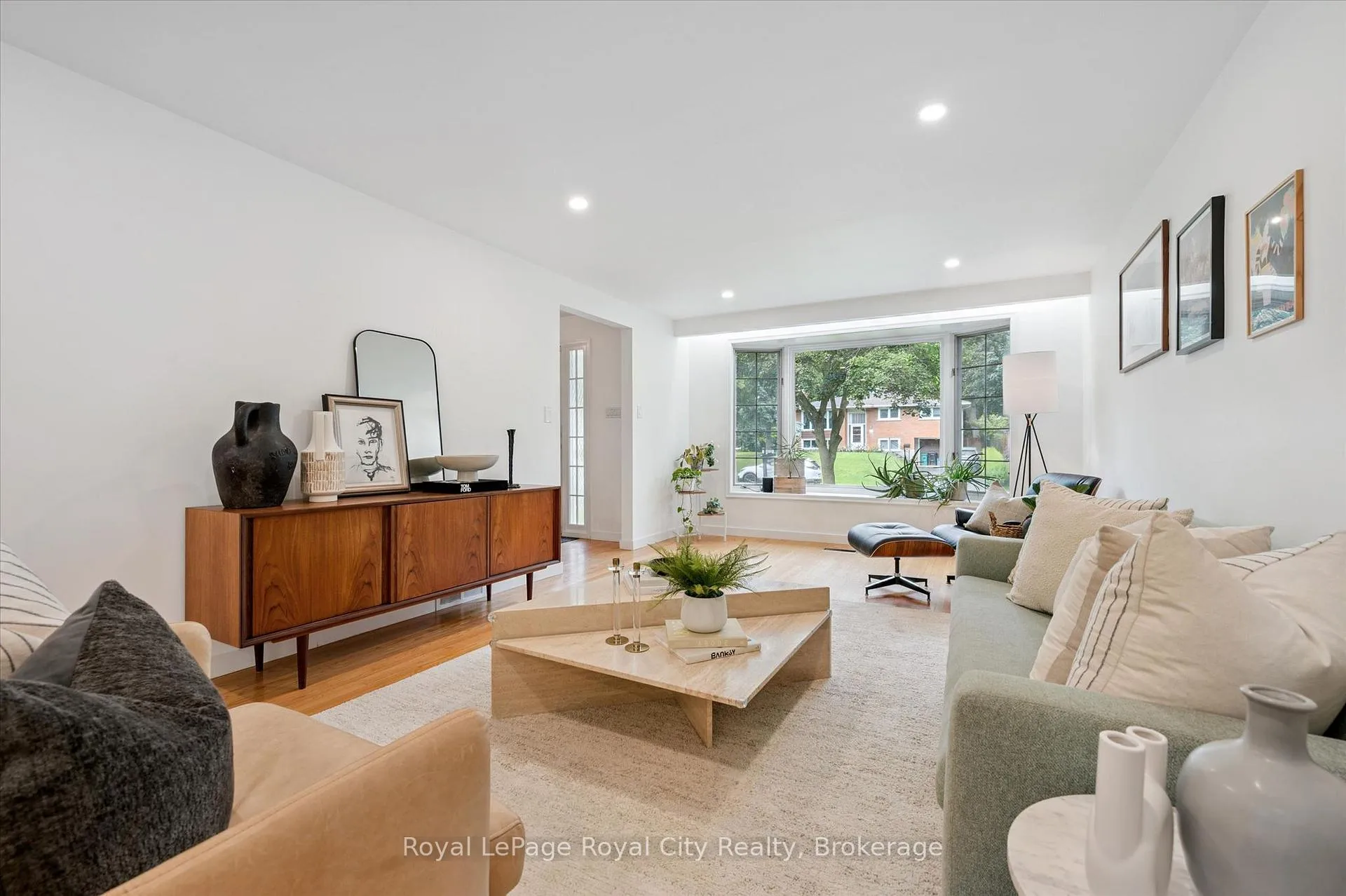 Photo 6 of 535 Sprucehill Avenue, Waterloo, Lakeshore Village — HOMEH