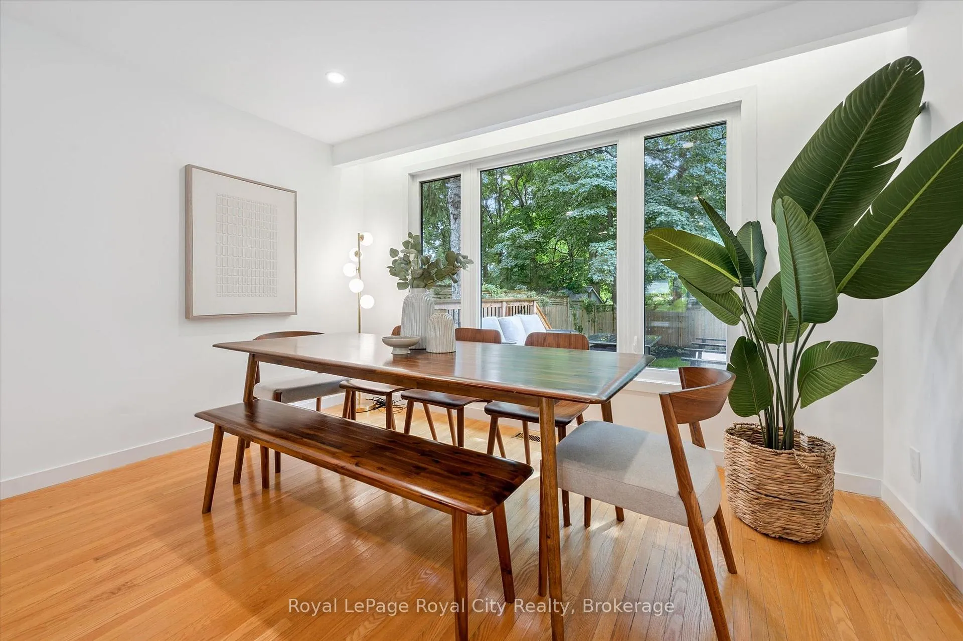 Photo 9 of 535 Sprucehill Avenue, Waterloo, Lakeshore Village — HOMEH