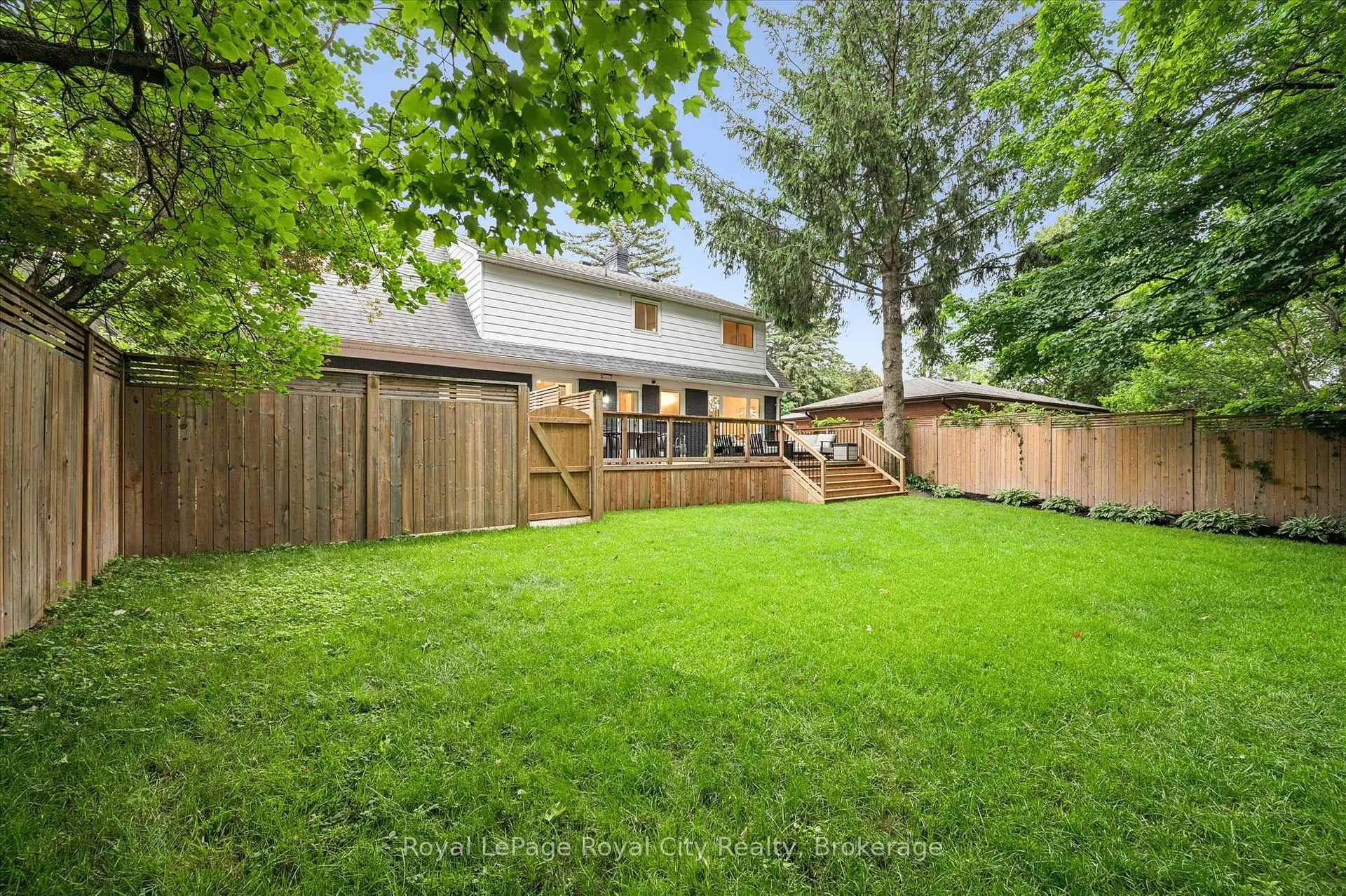Photo 43 of 535 Sprucehill Avenue, Waterloo, Lakeshore Village — HOMEH