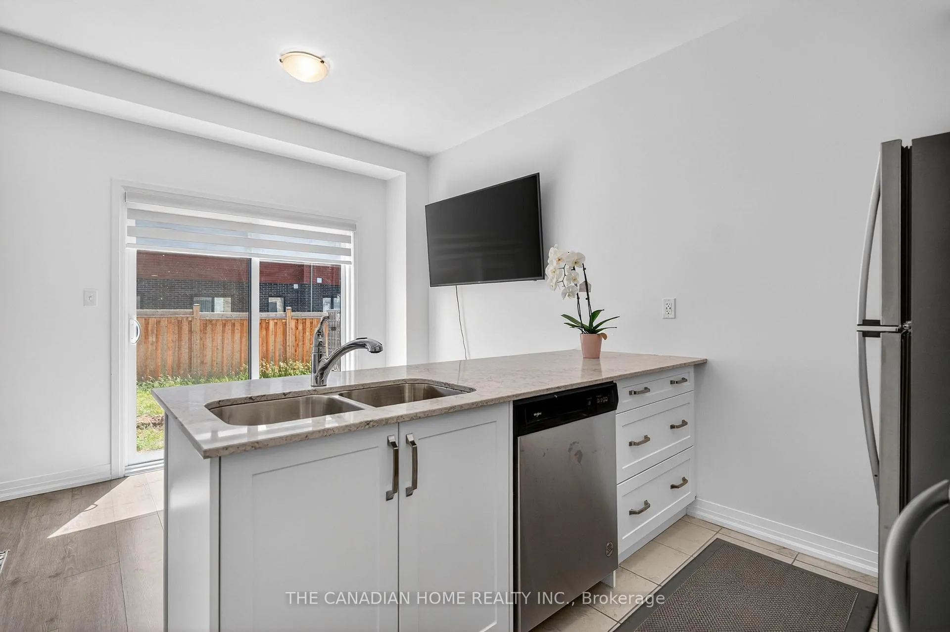 Photo 22 of 131 Gateland Drive, Barrie, Painswick South — HOMEH