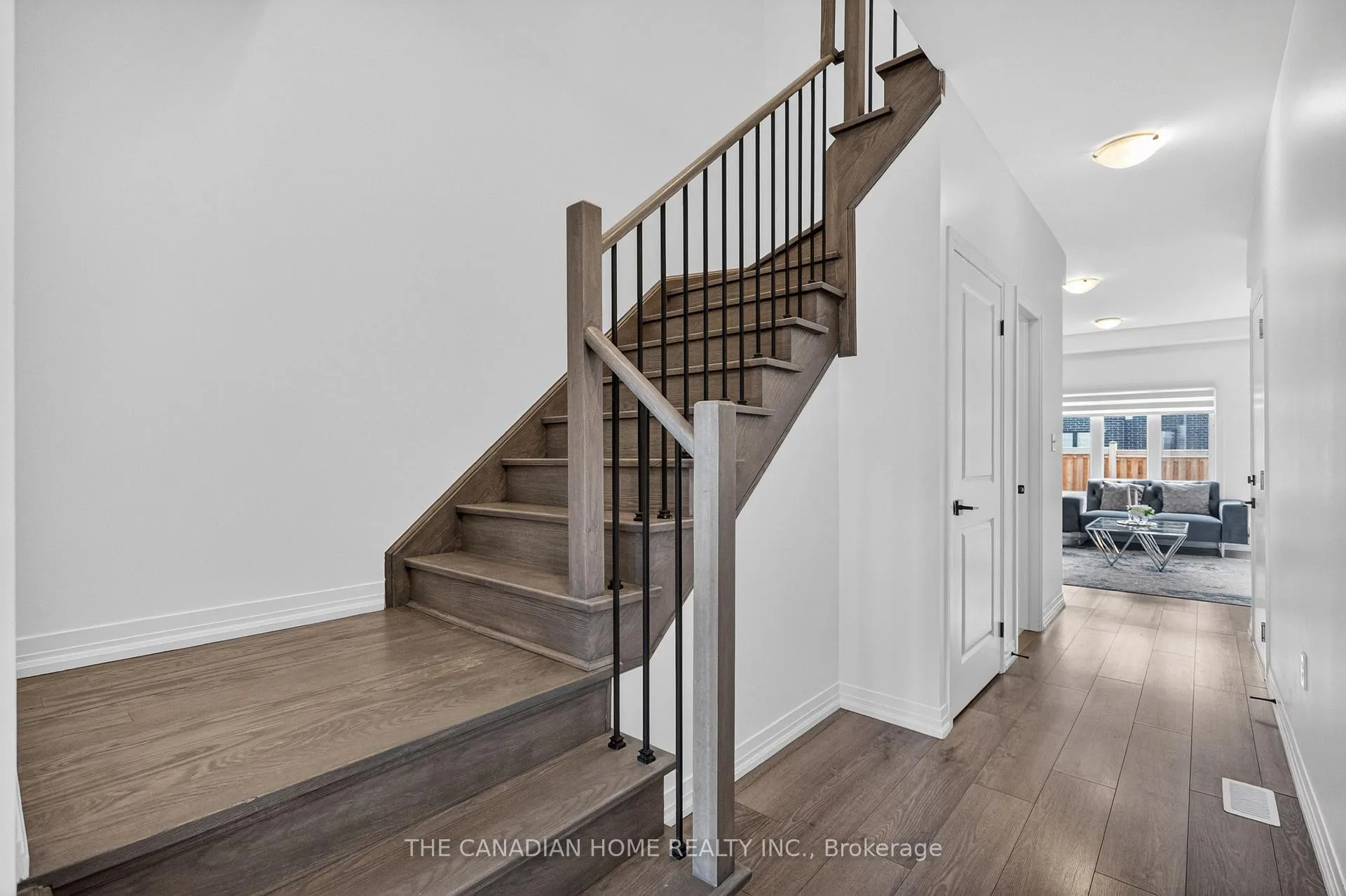 Photo 26 of 131 Gateland Drive, Barrie, Painswick South — HOMEH