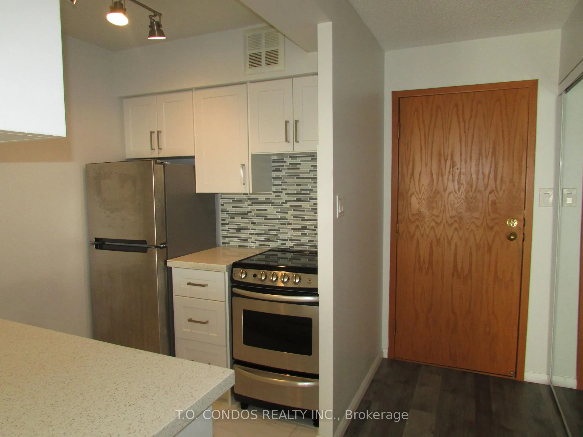 Photo 4 of Unit 1417, 44 St Joseph Street, Toronto, Bay Street Corridor — HOMEH