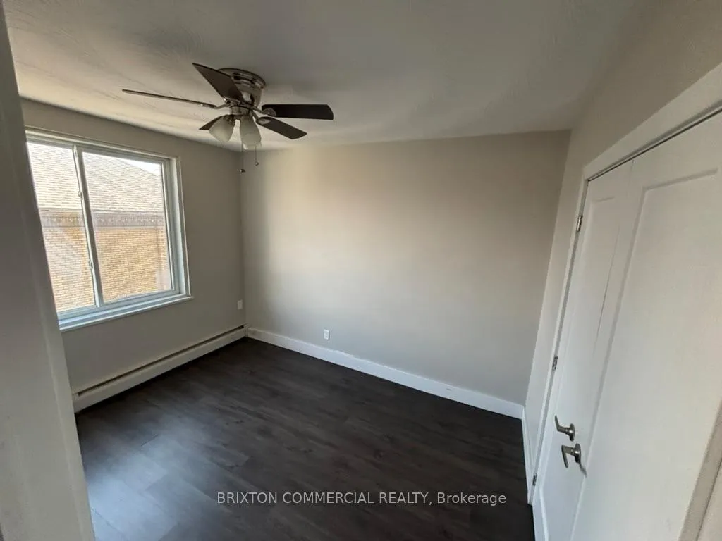 Photo 11 of Unit 405, 30 Chatham Street, Brantford, Downtown Core — HOMEH