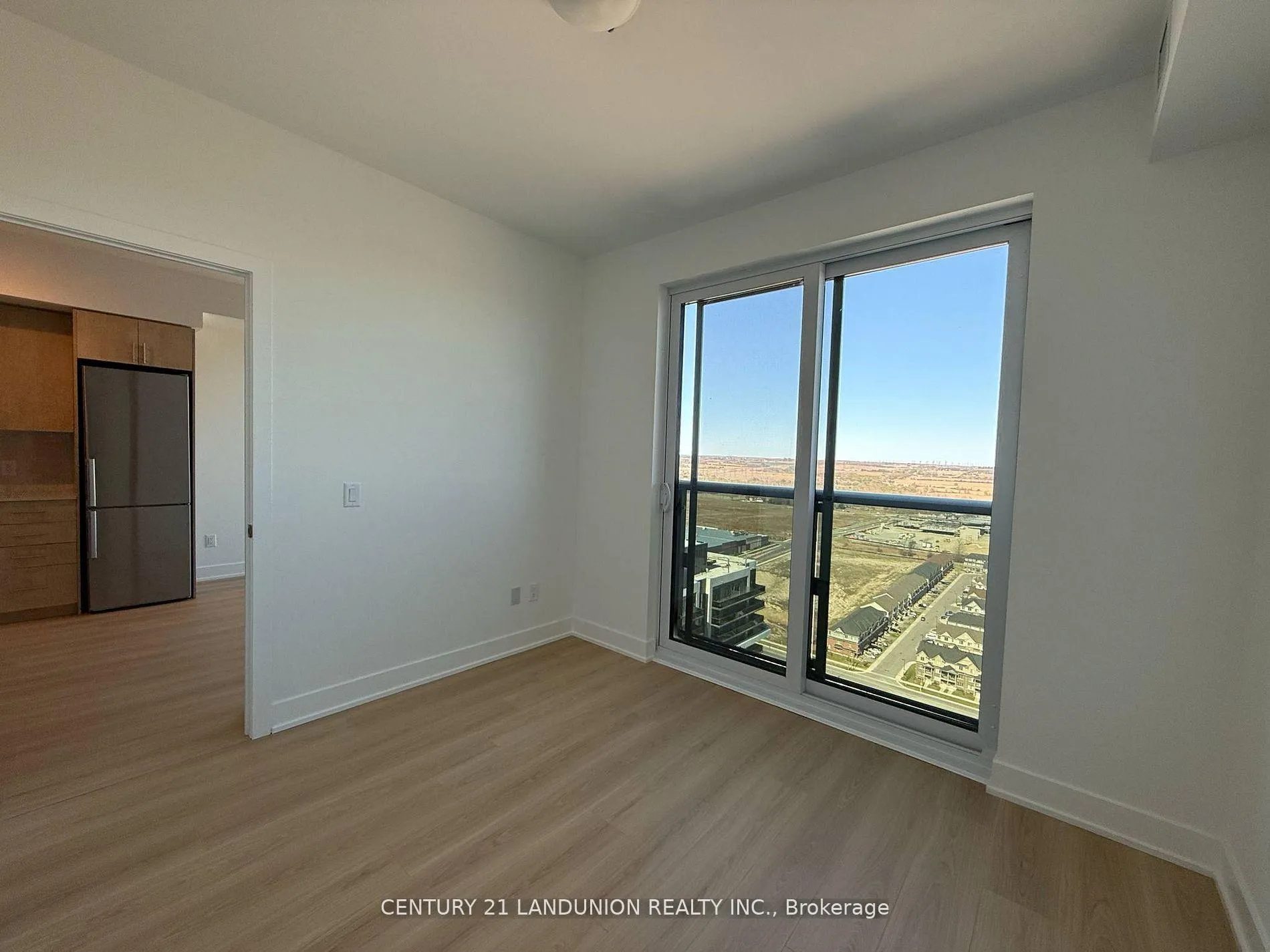 Photo 7 of Unit PH19, 2545 Simcoe Street N, Oshawa, Windfields — HOMEH