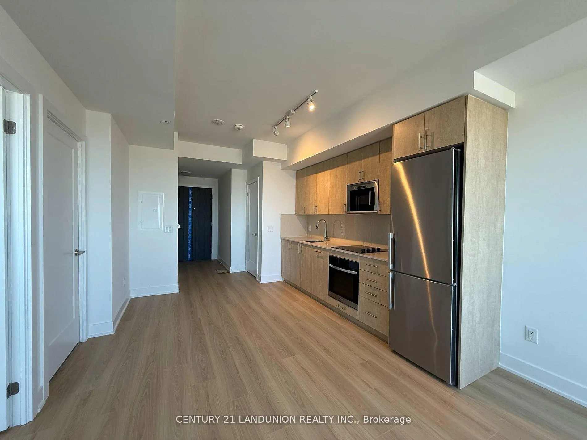 Photo 8 of Unit PH19, 2545 Simcoe Street N, Oshawa, Windfields — HOMEH