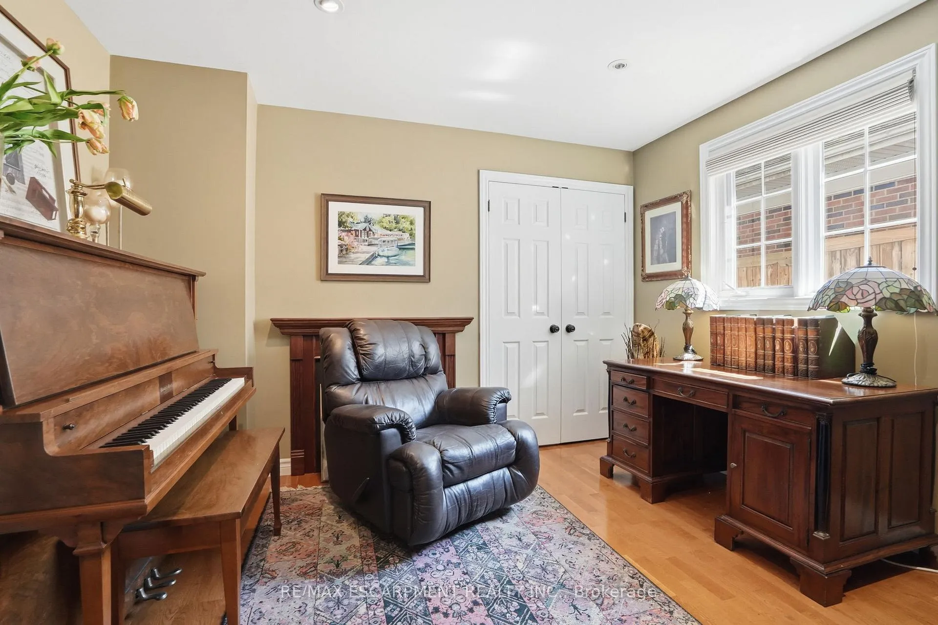Photo 21 of 549 Ann Avenue, Burlington, LaSalle — HOMEH