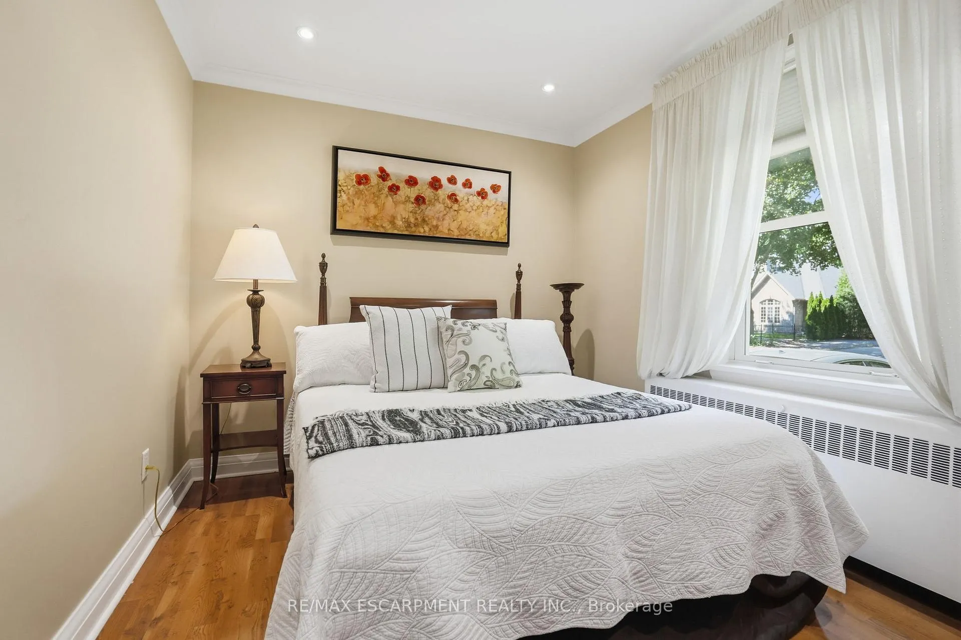 Photo 24 of 549 Ann Avenue, Burlington, LaSalle — HOMEH