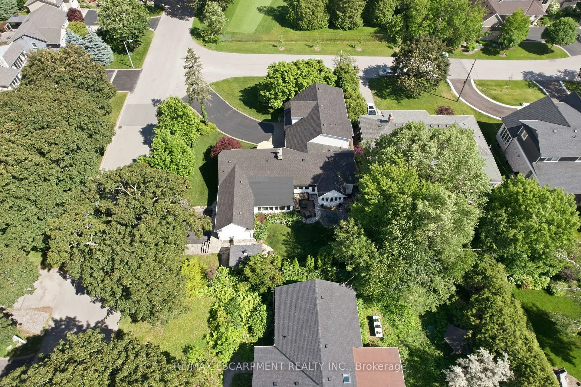 Photo 41 of 549 Ann Avenue, Burlington, LaSalle — HOMEH