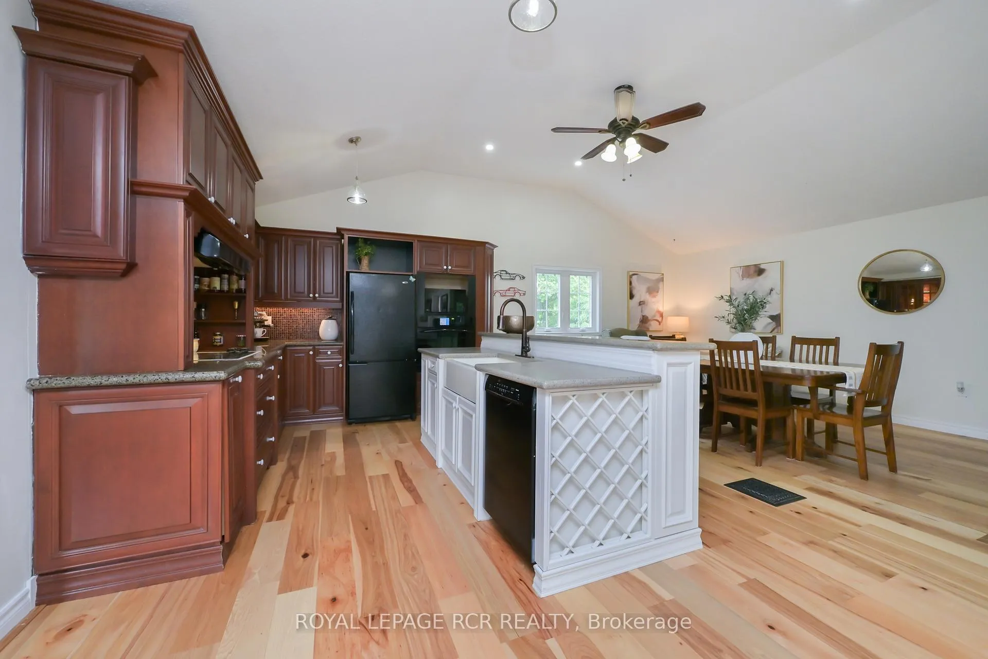 Photo 9 of 5233 Trafalgar Road, Erin, Rural Erin — HOMEH
