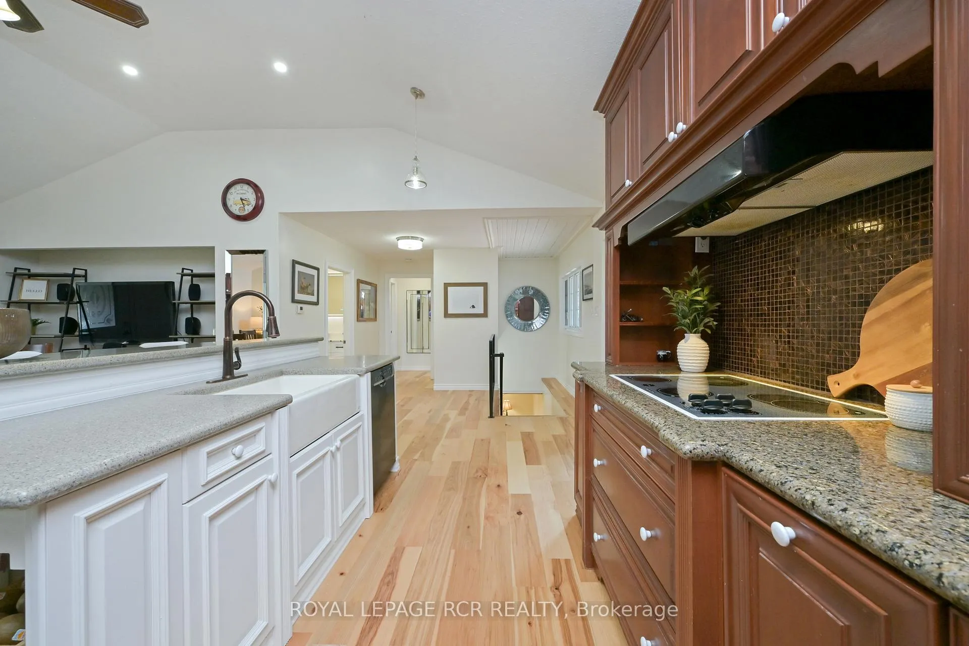Photo 14 of 5233 Trafalgar Road, Erin, Rural Erin — HOMEH