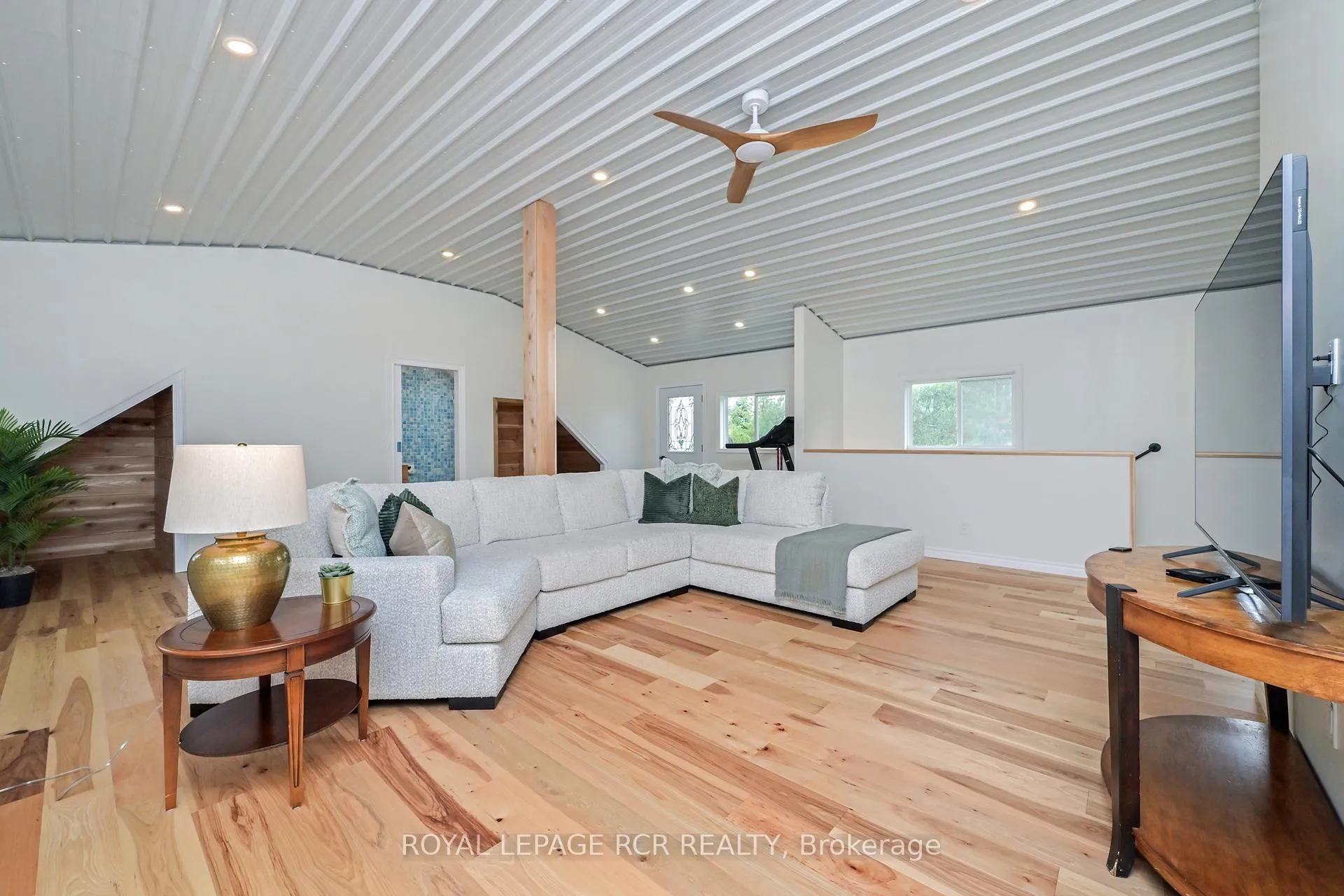 Photo 24 of 5233 Trafalgar Road, Erin, Rural Erin — HOMEH