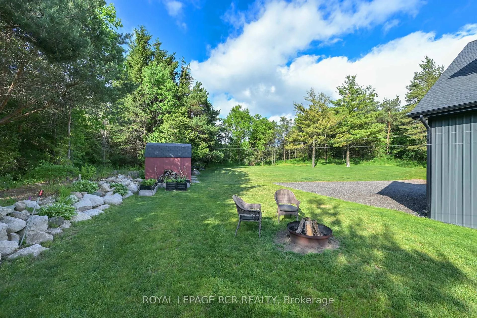 Photo 37 of 5233 Trafalgar Road, Erin, Rural Erin — HOMEH