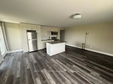 Photo 5 of Unit 501, 30 Chatham Street, Brantford, Downtown Core — HOMEH