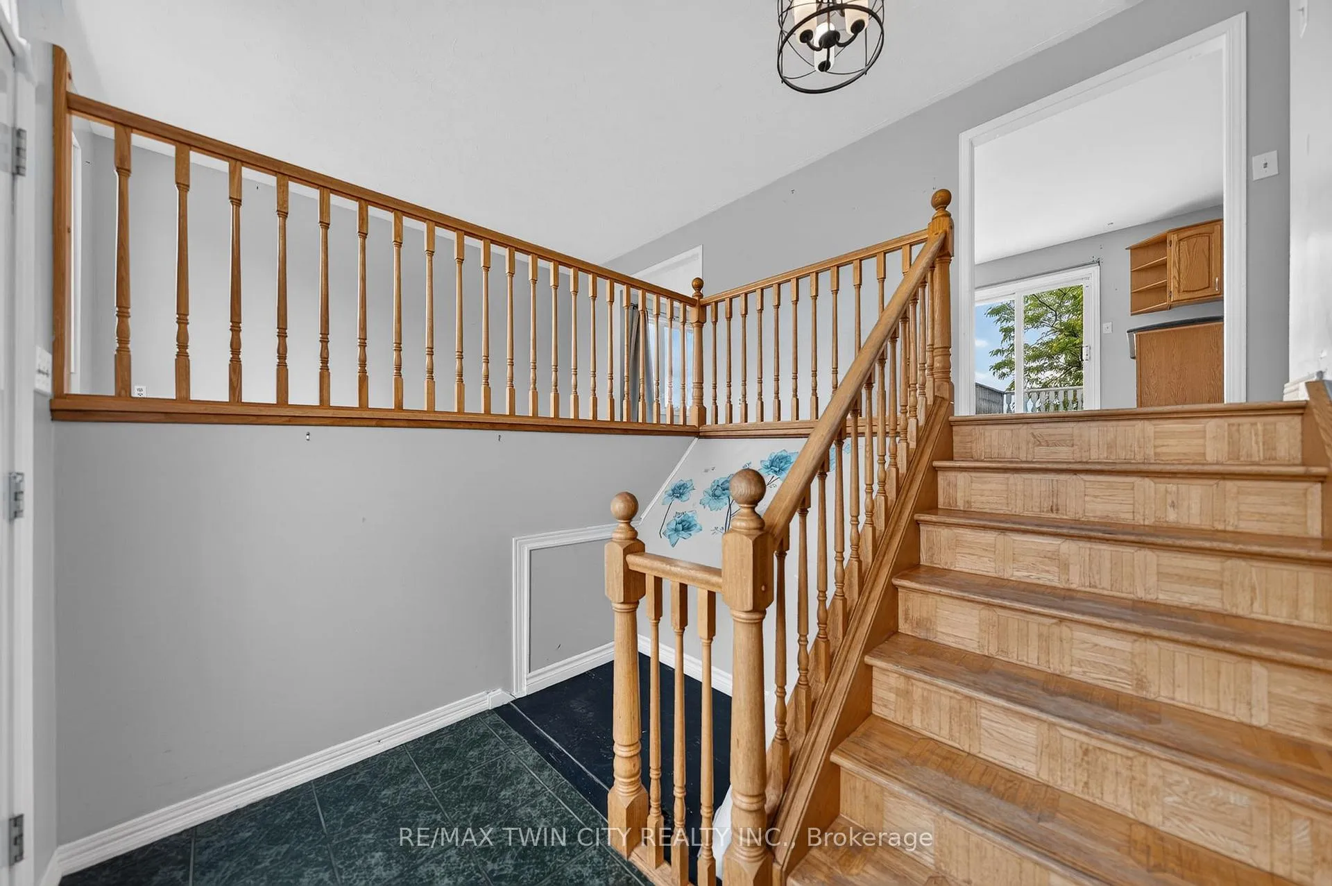Photo 5 of 238 Hillmer Road, Cambridge — HOMEH