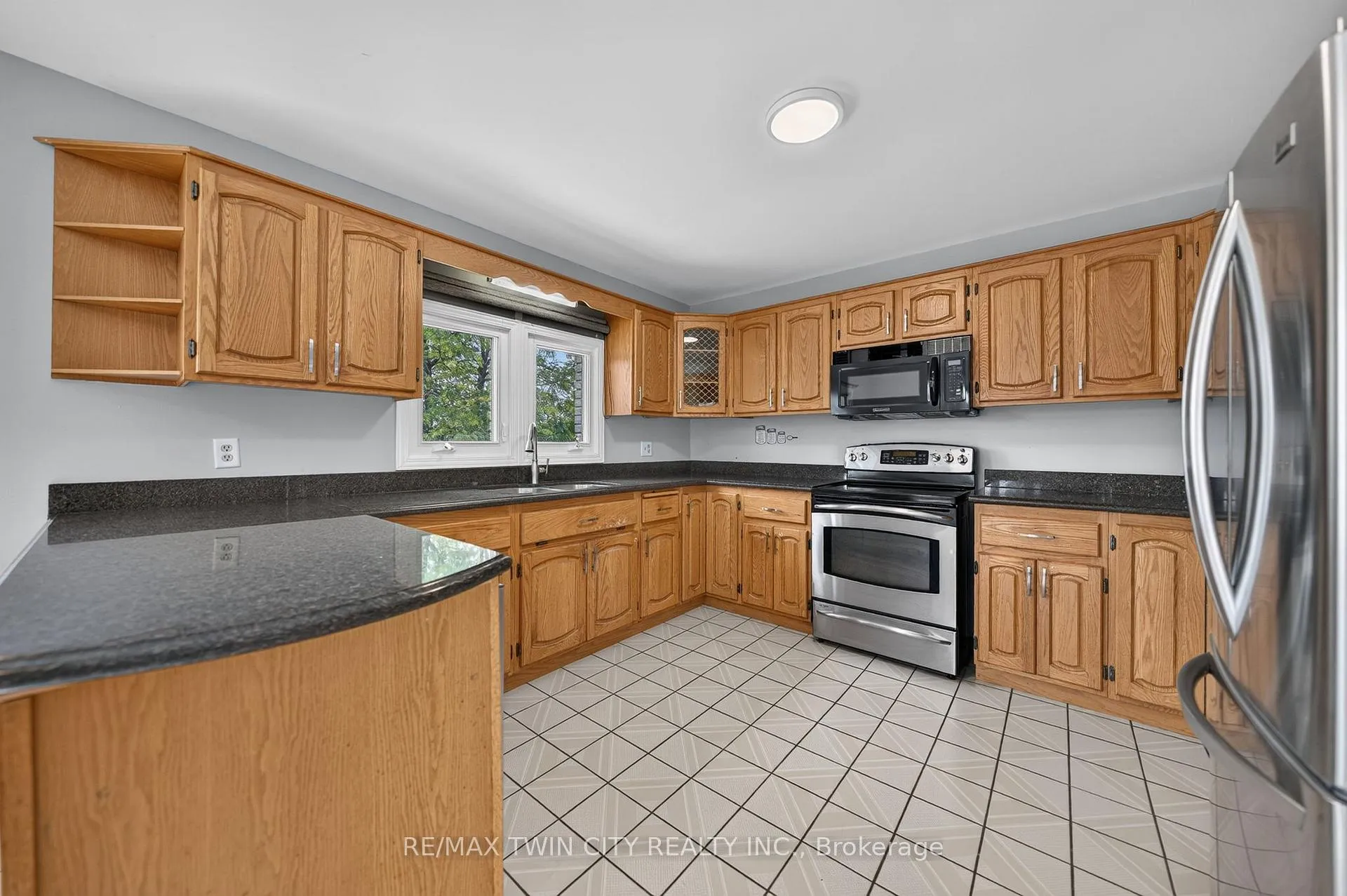 Photo 11 of 238 Hillmer Road, Cambridge — HOMEH