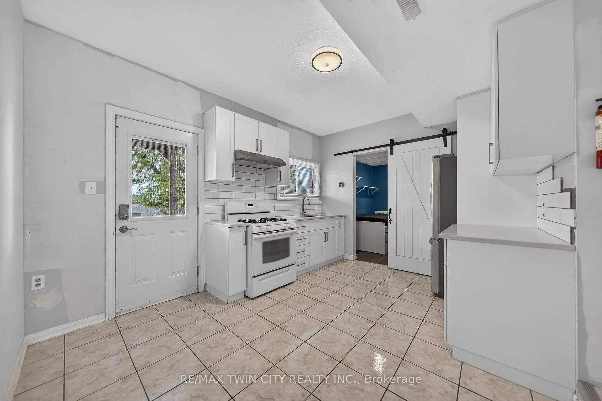 Photo 19 of 238 Hillmer Road, Cambridge — HOMEH
